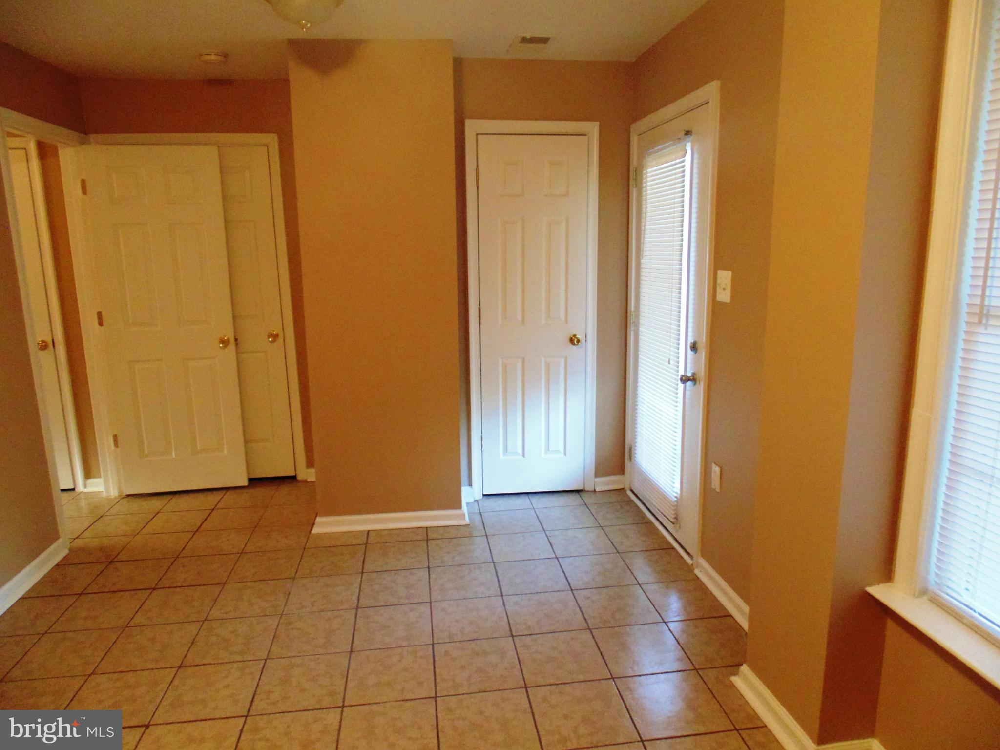 HAMMONDS MILL - Residential Lease