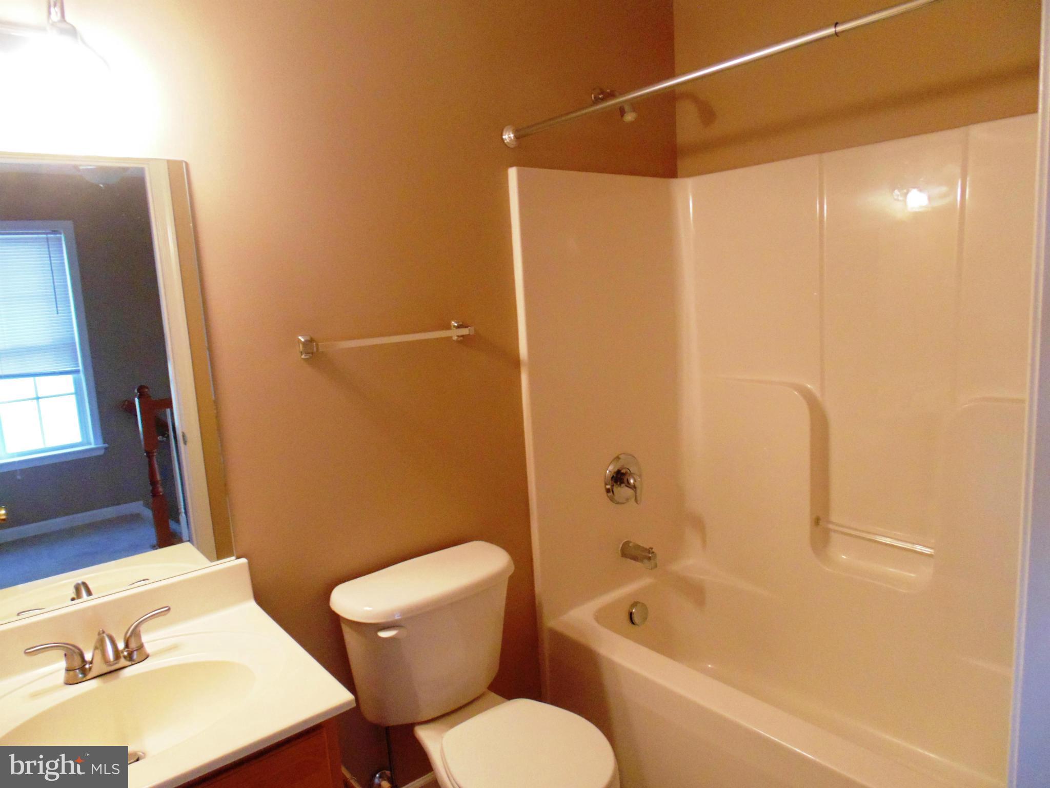 HAMMONDS MILL - Residential Lease