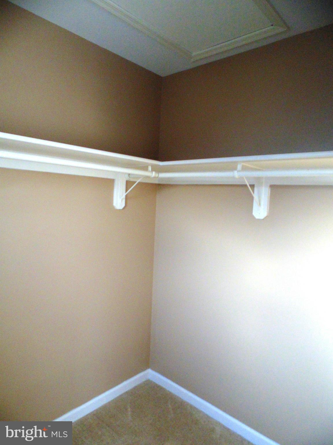 HAMMONDS MILL - Residential Lease