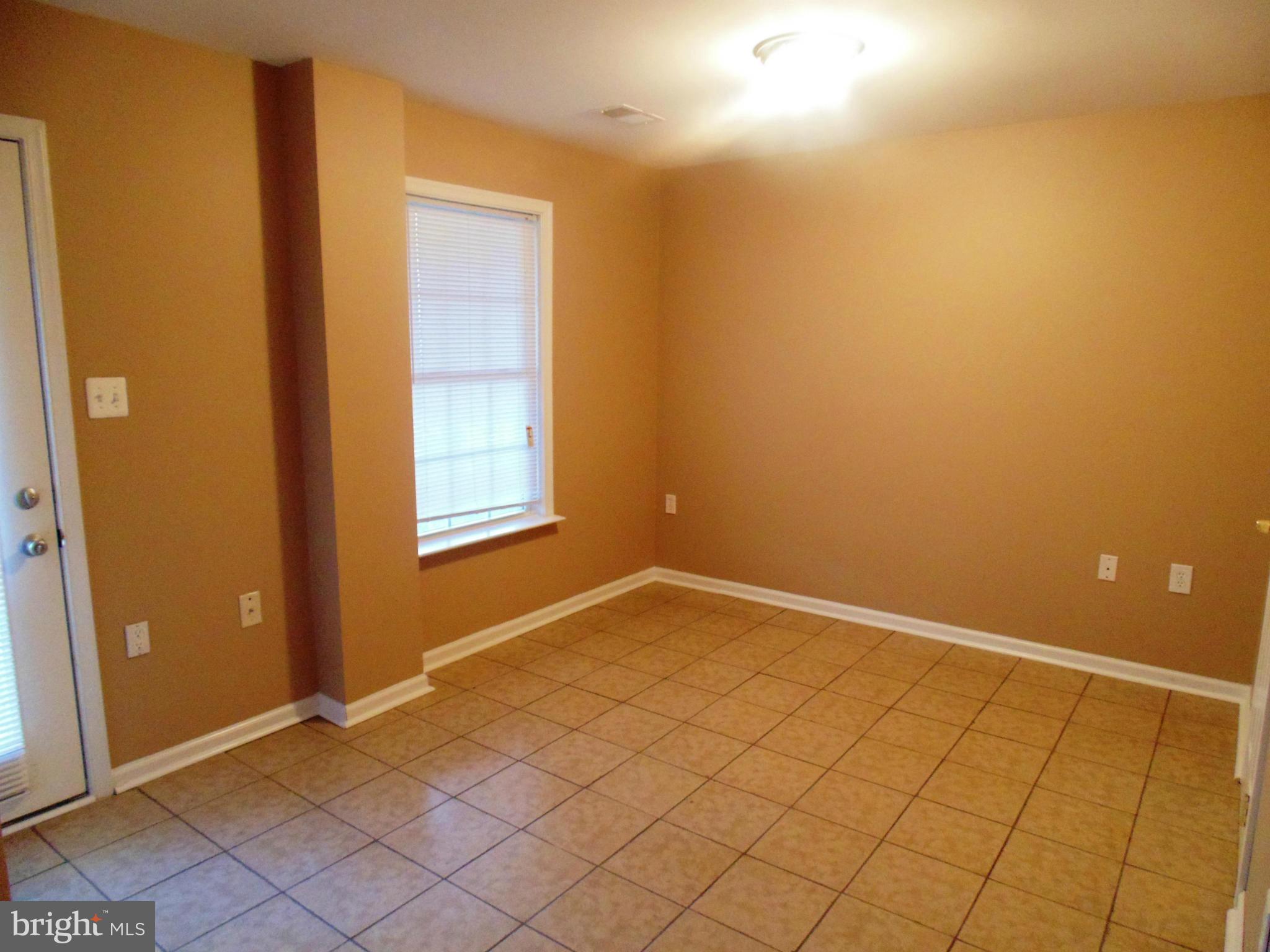 HAMMONDS MILL - Residential Lease