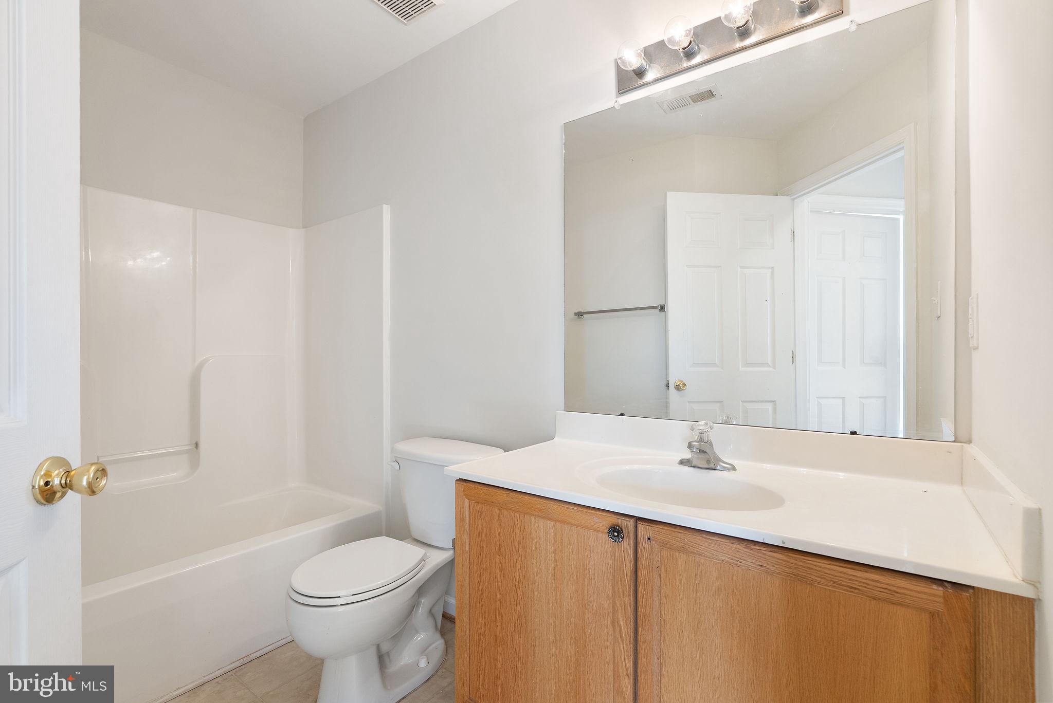 COUNTY GREEN - Residential