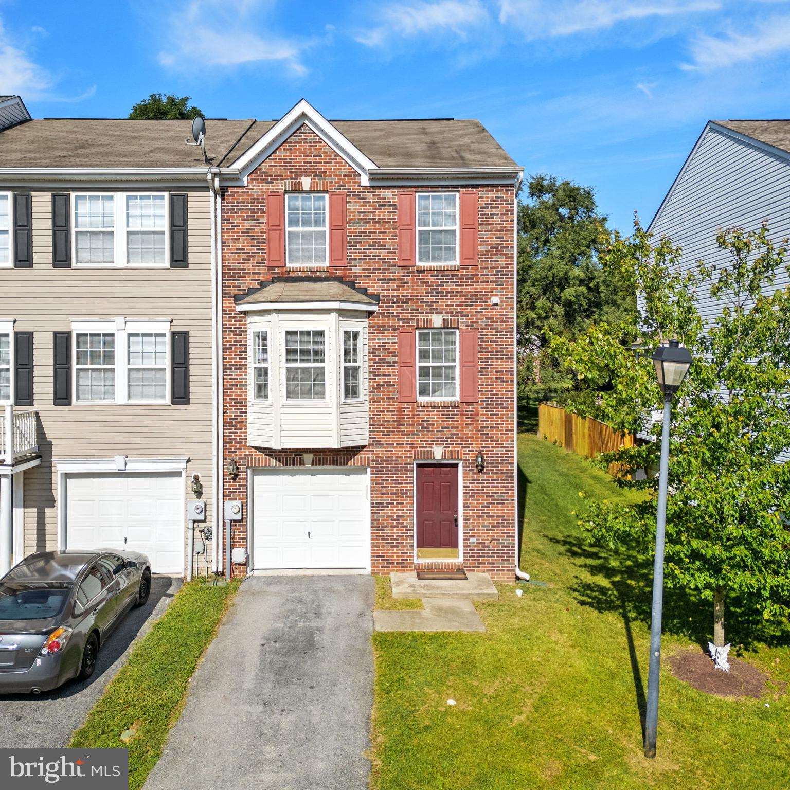 COUNTY GREEN - Residential