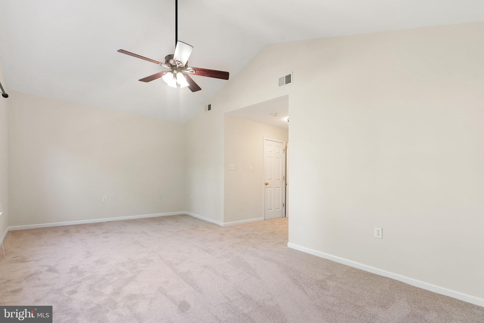 COUNTY GREEN - Residential