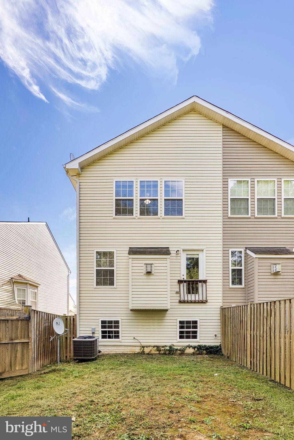 COUNTY GREEN - Residential