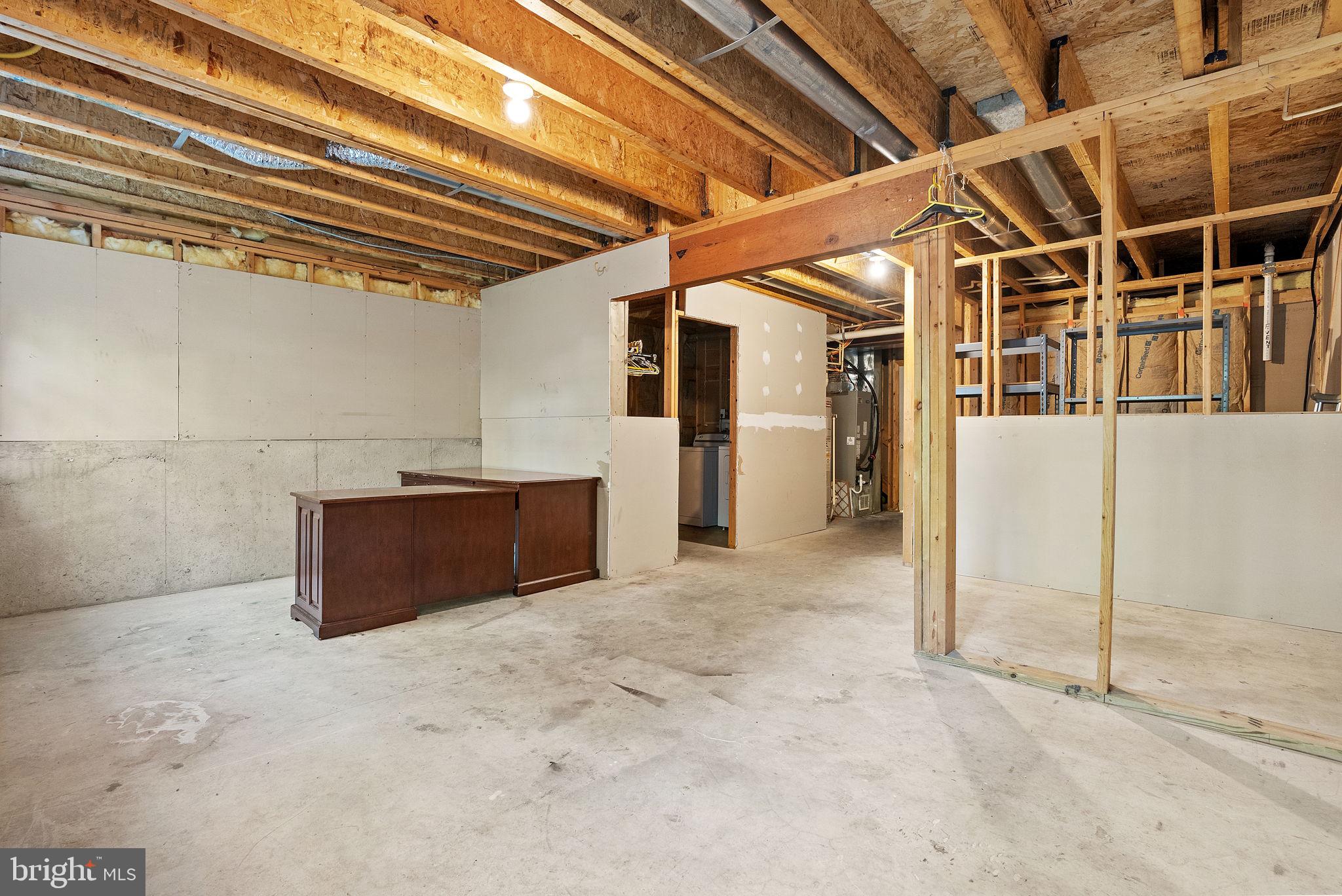 COUNTY GREEN - Residential