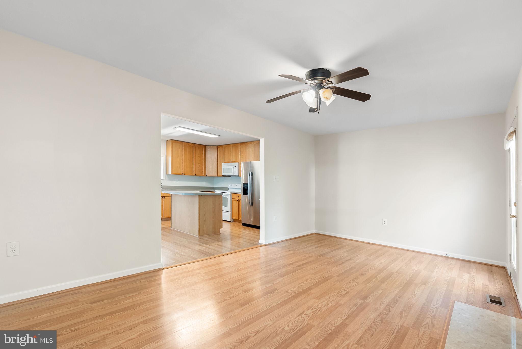 COUNTY GREEN - Residential