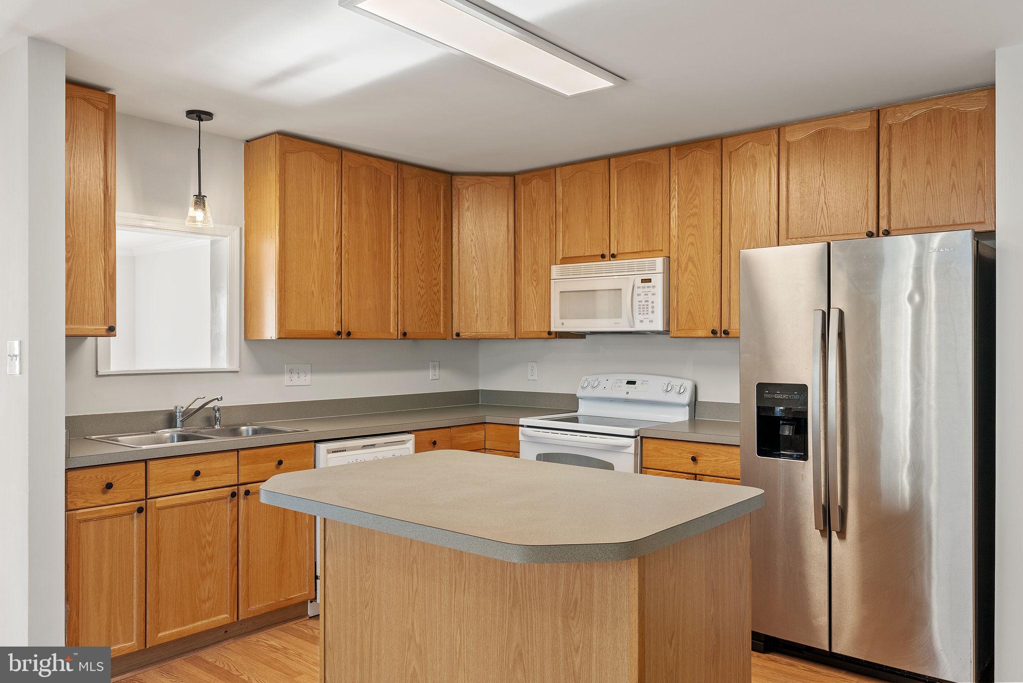 COUNTY GREEN - Residential