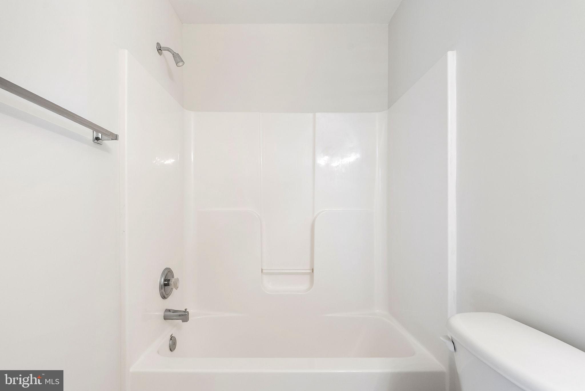 COUNTY GREEN - Residential