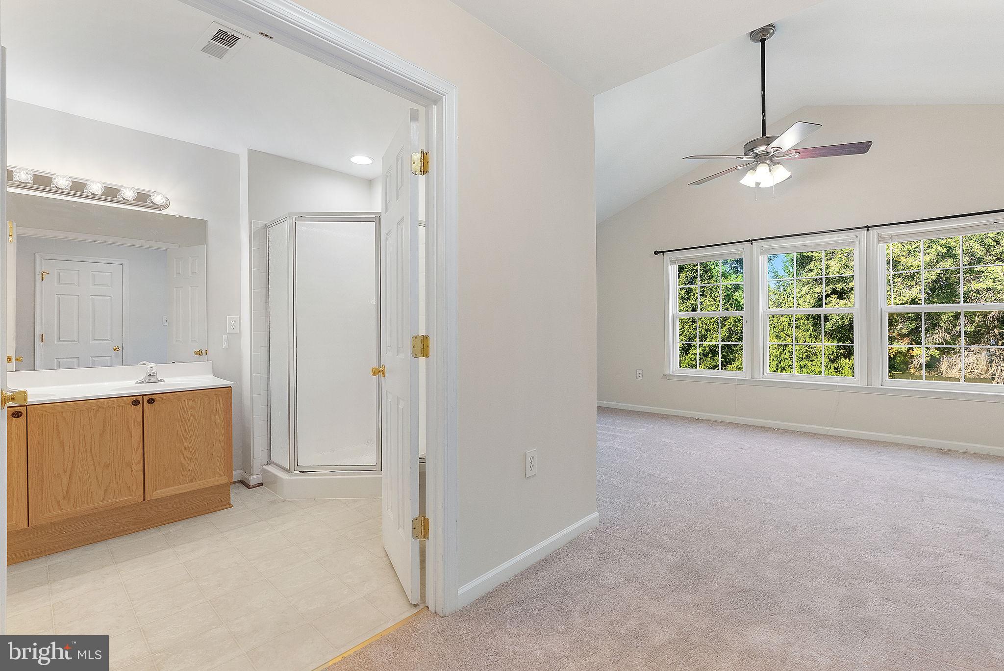 COUNTY GREEN - Residential