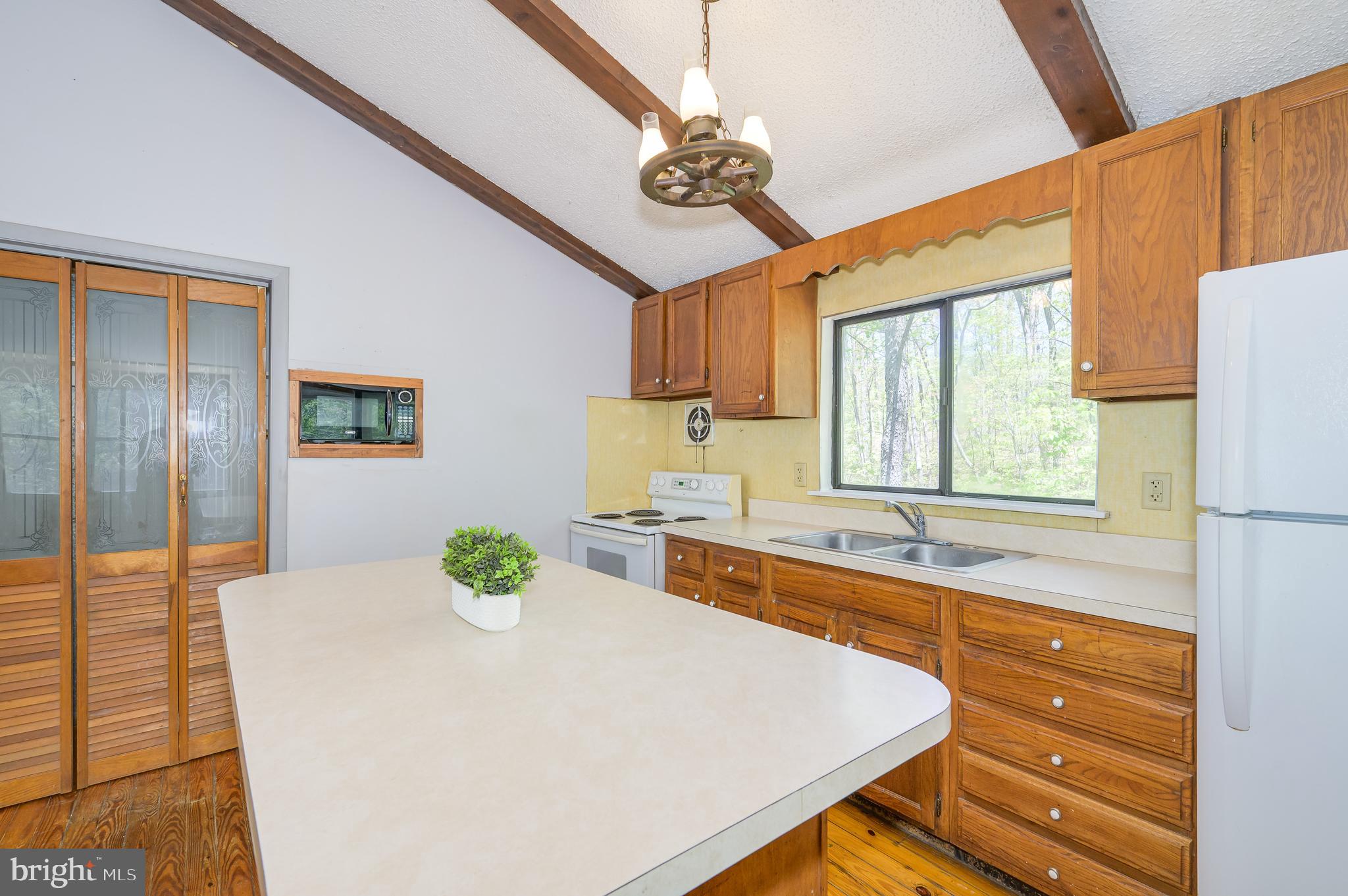 GLENWOOD FOREST - Residential