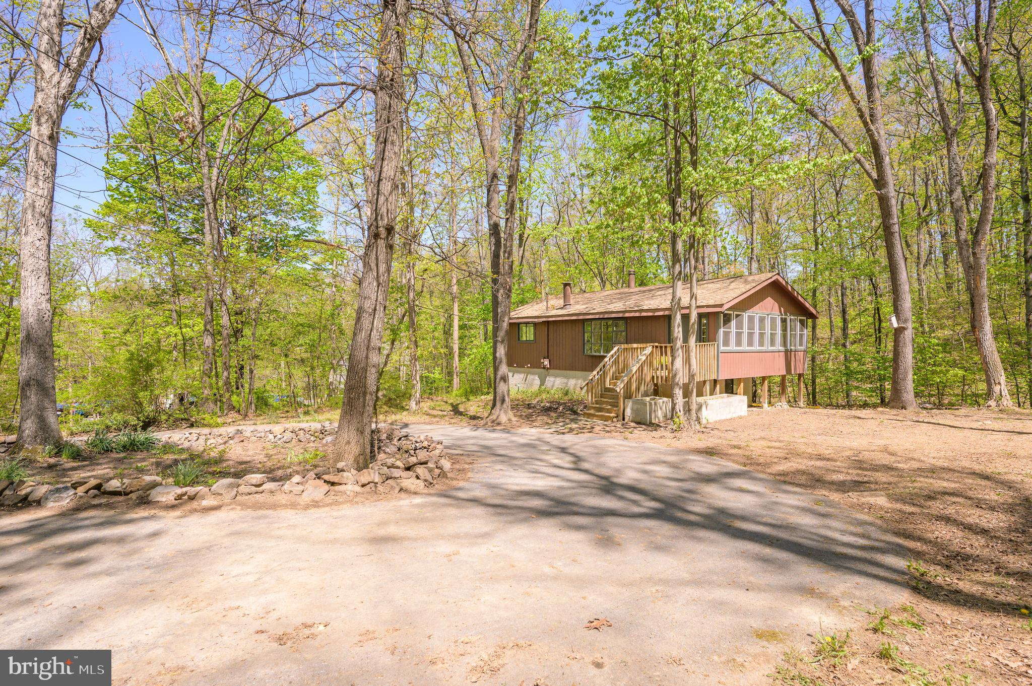 555 HUCKLEBERRY DRIVE