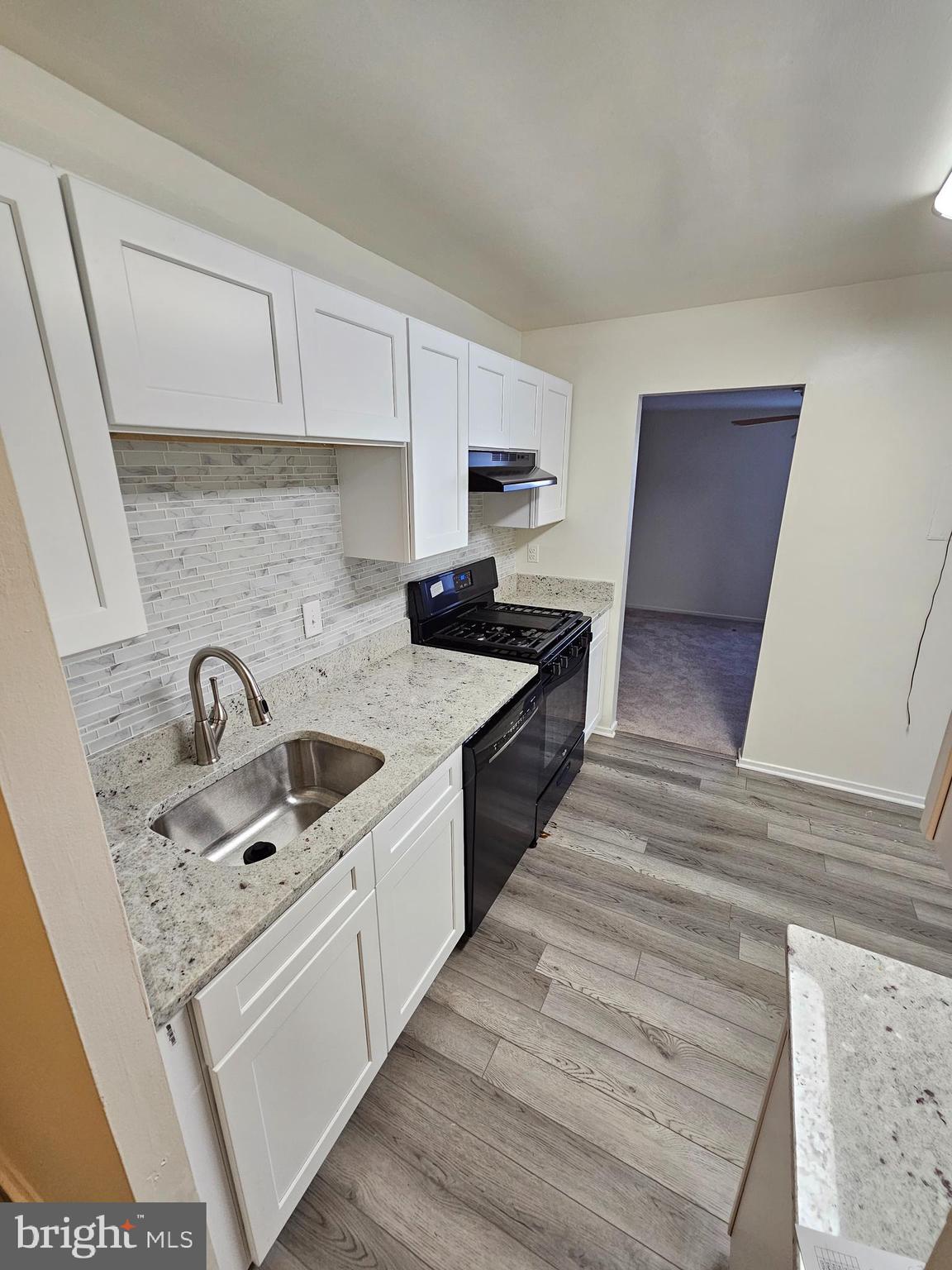 THOMAS CHOICE GARDENS - Residential Lease