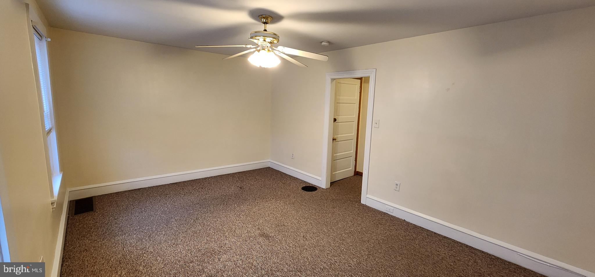 209 E MONTGOMERY AVENUE