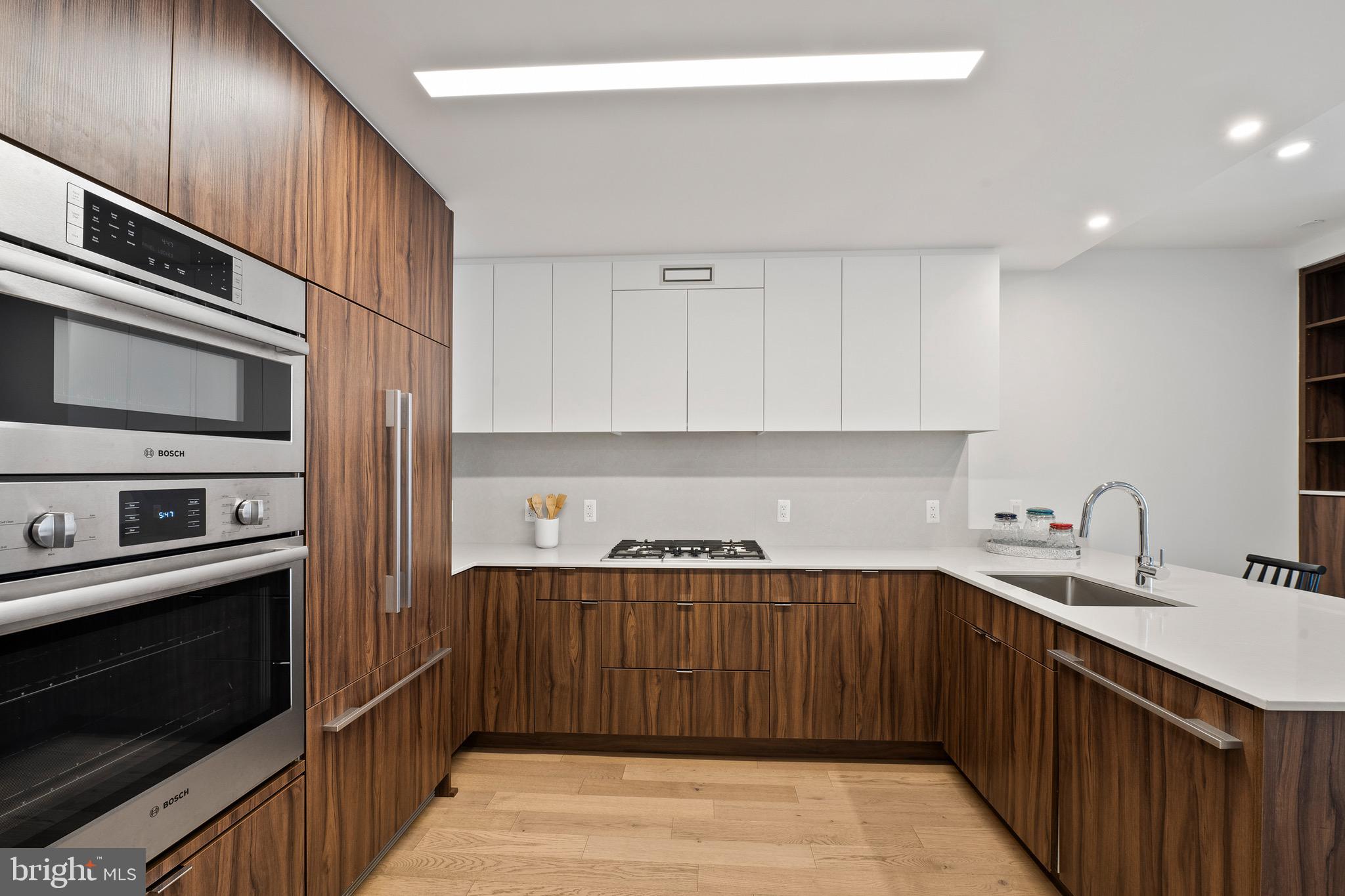 37 L STREET SE 908
