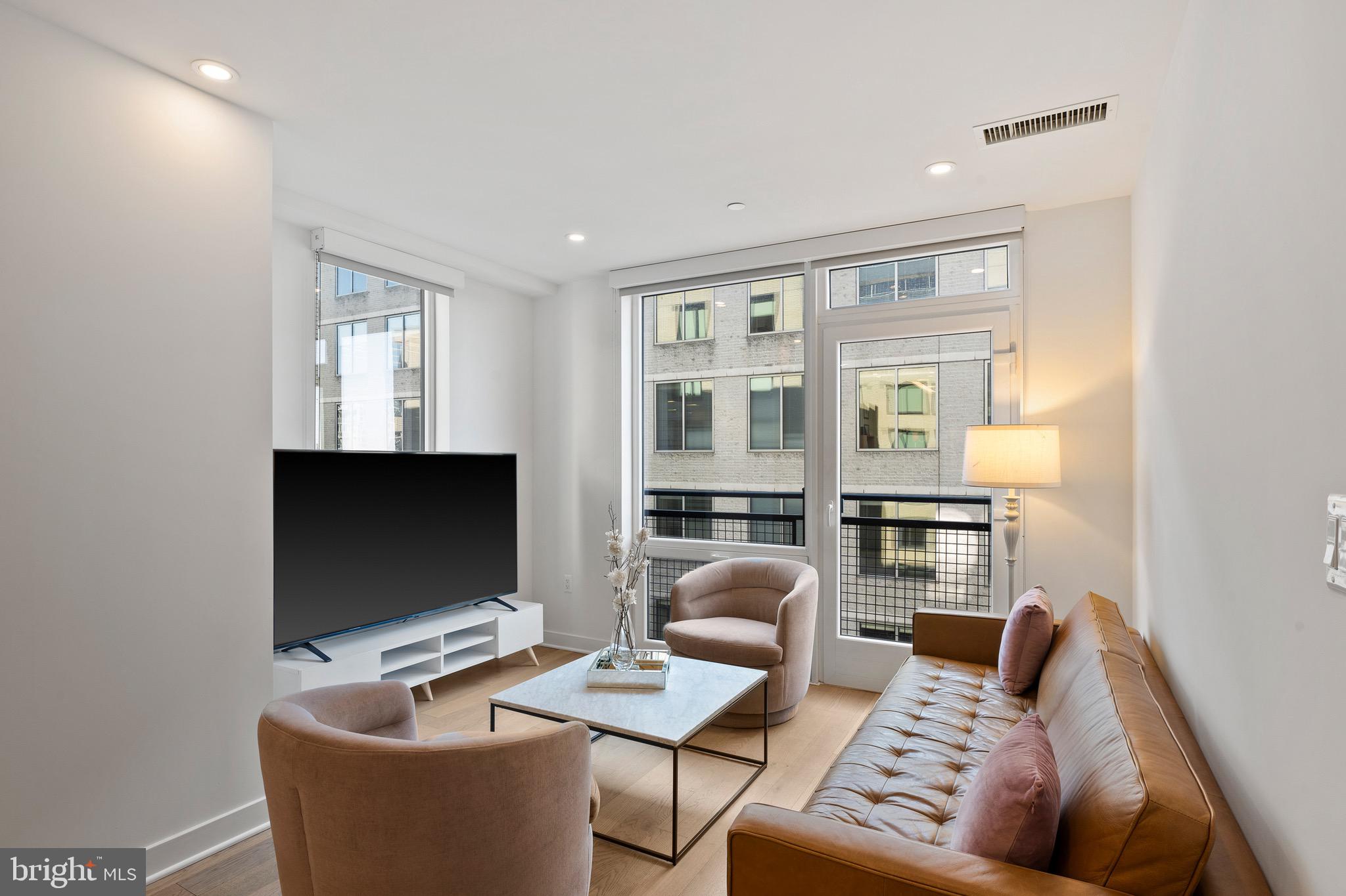 37 L STREET SE 908