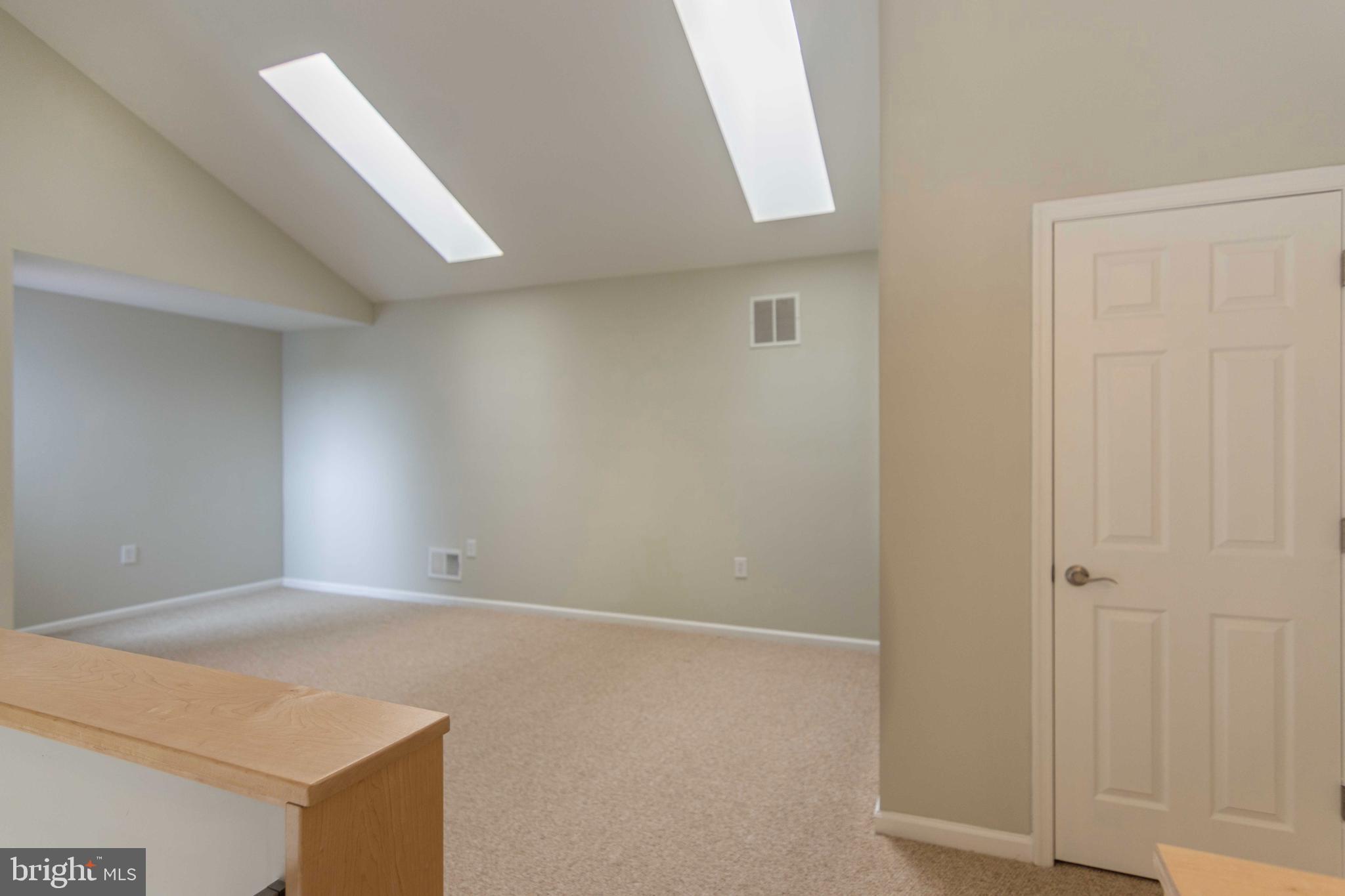 LAKE HERON CONDO - Residential