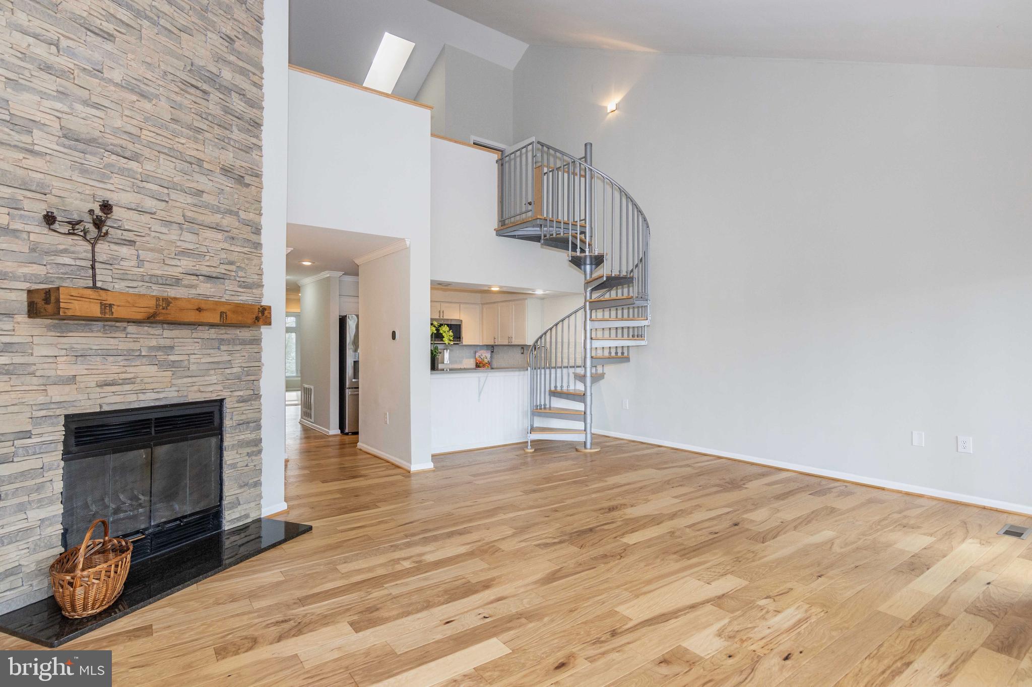 LAKE HERON CONDO - Residential