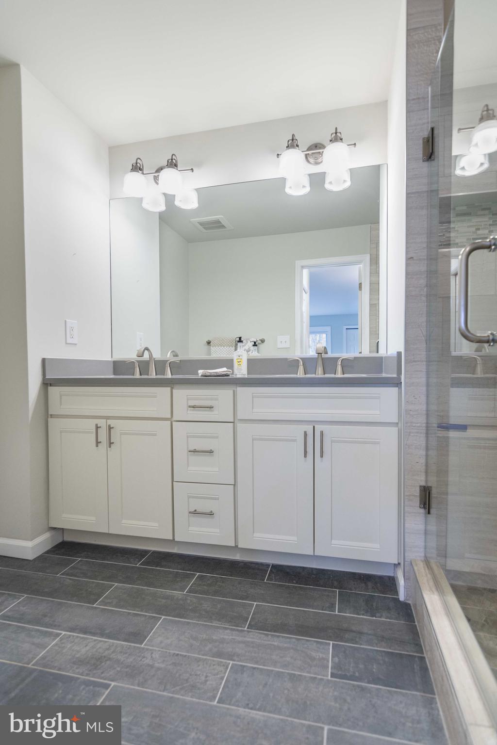 LAKE HERON CONDO - Residential