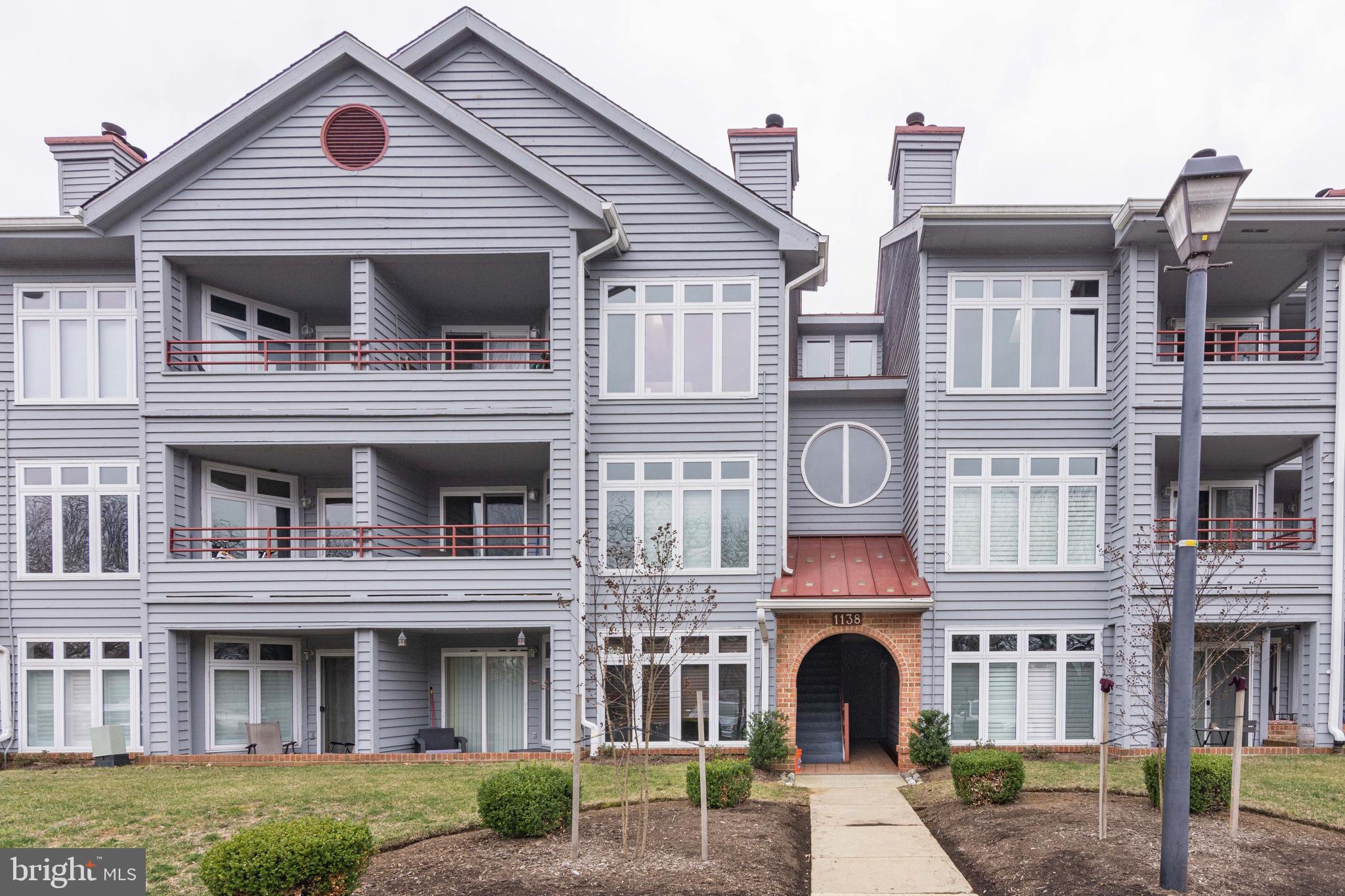 LAKE HERON CONDO - Residential