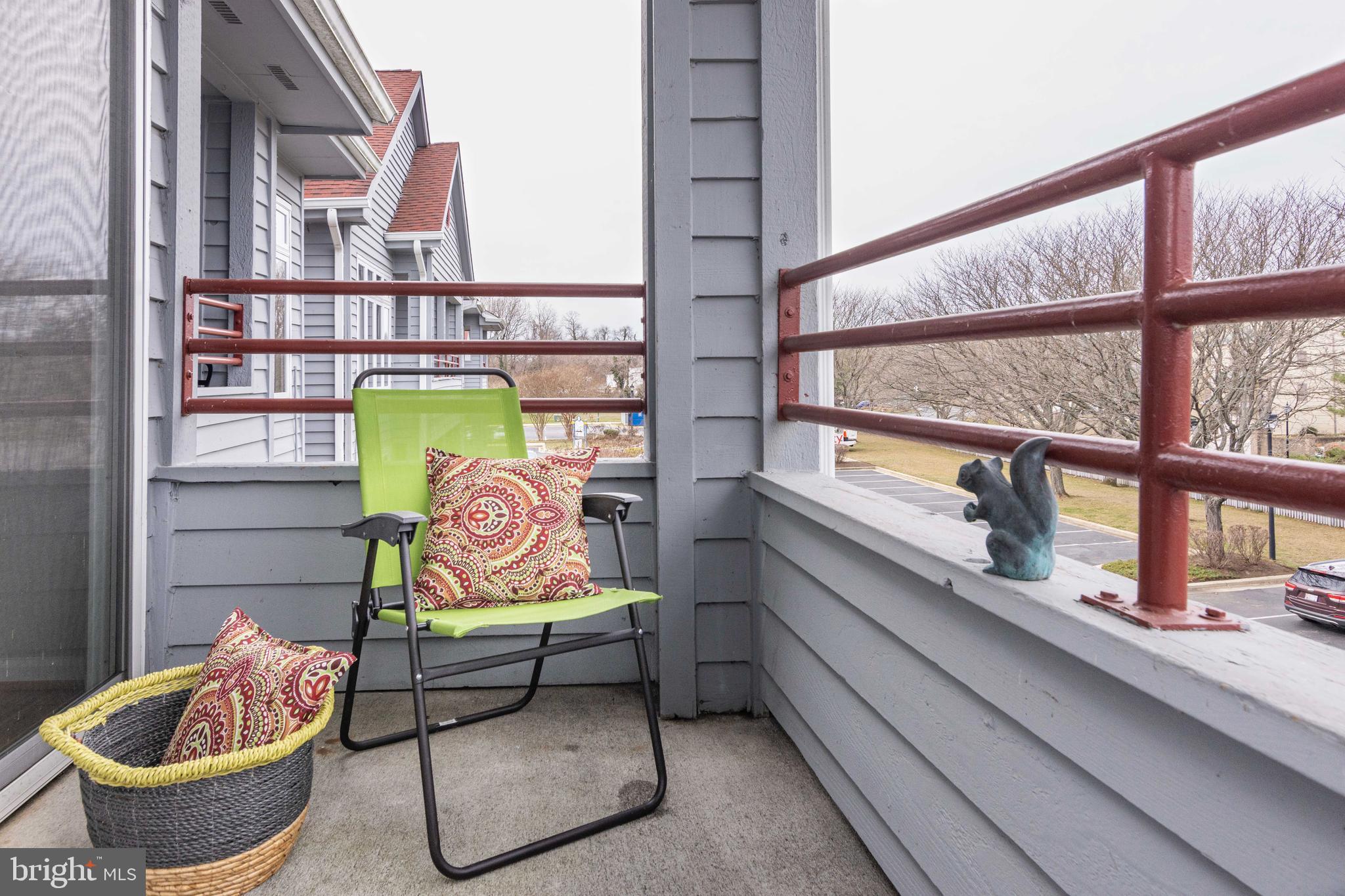 LAKE HERON CONDO - Residential