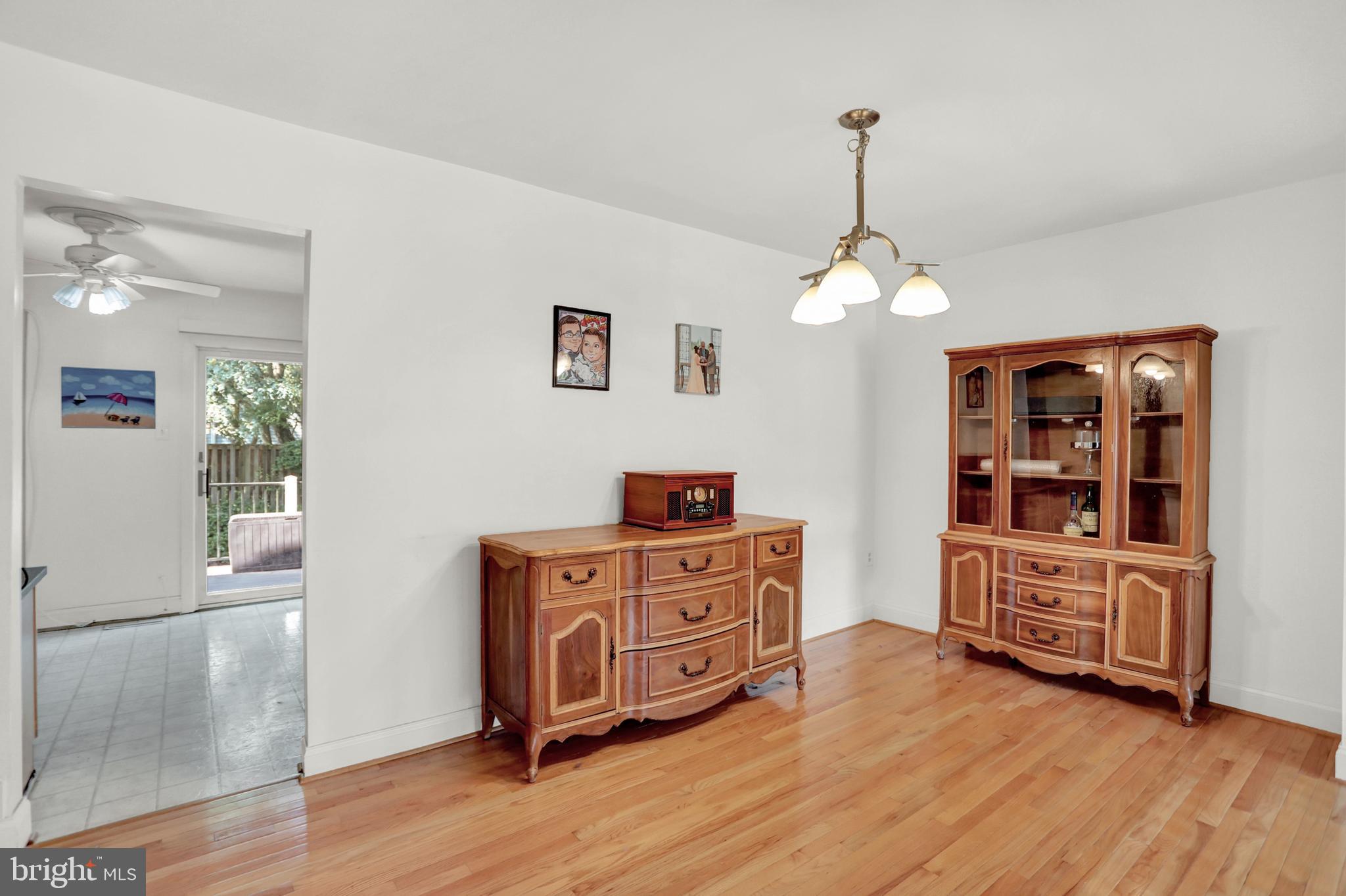 VILLAGE OF OLDE MILL - Residential