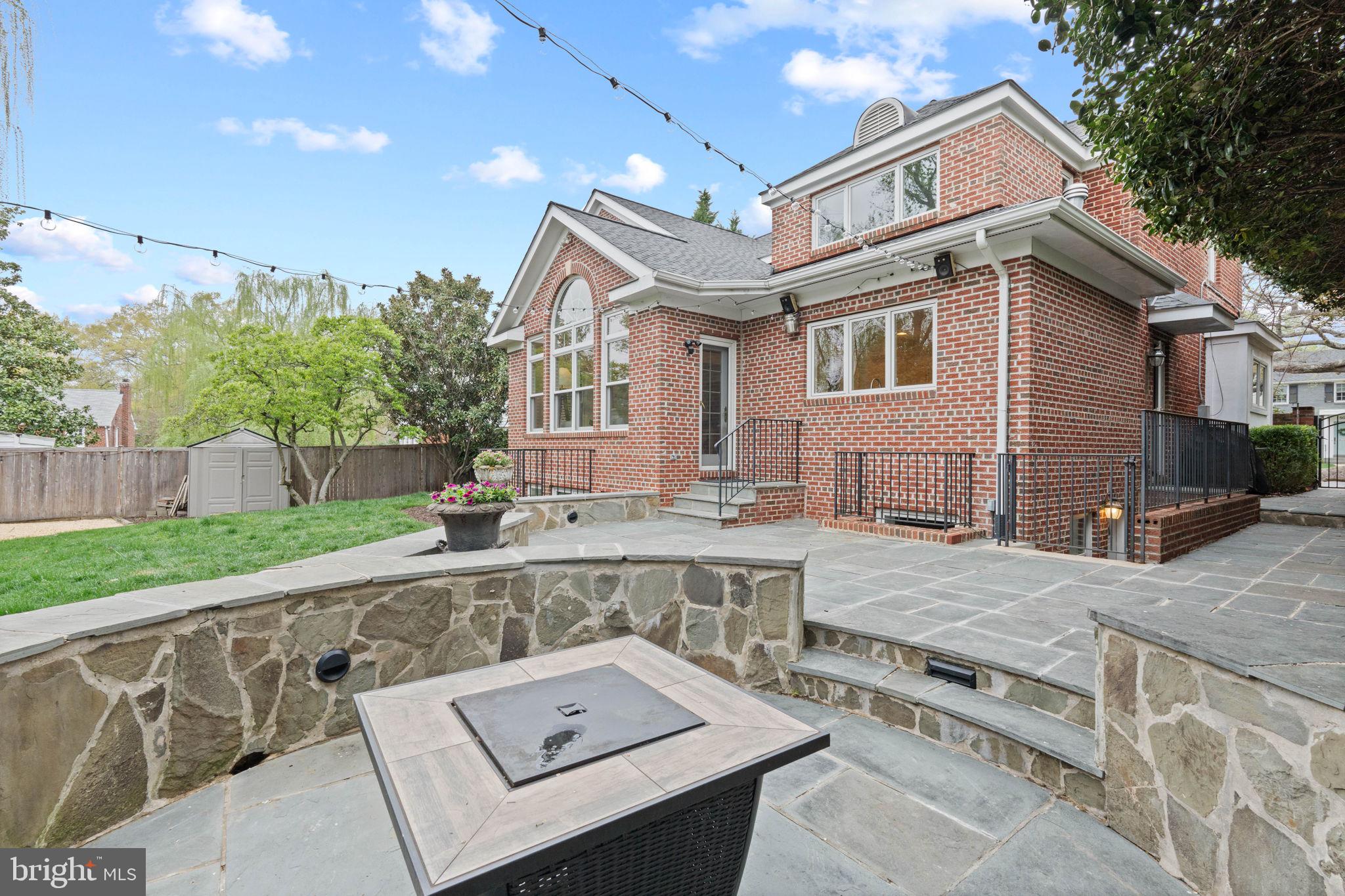 IVY HILL - Residential