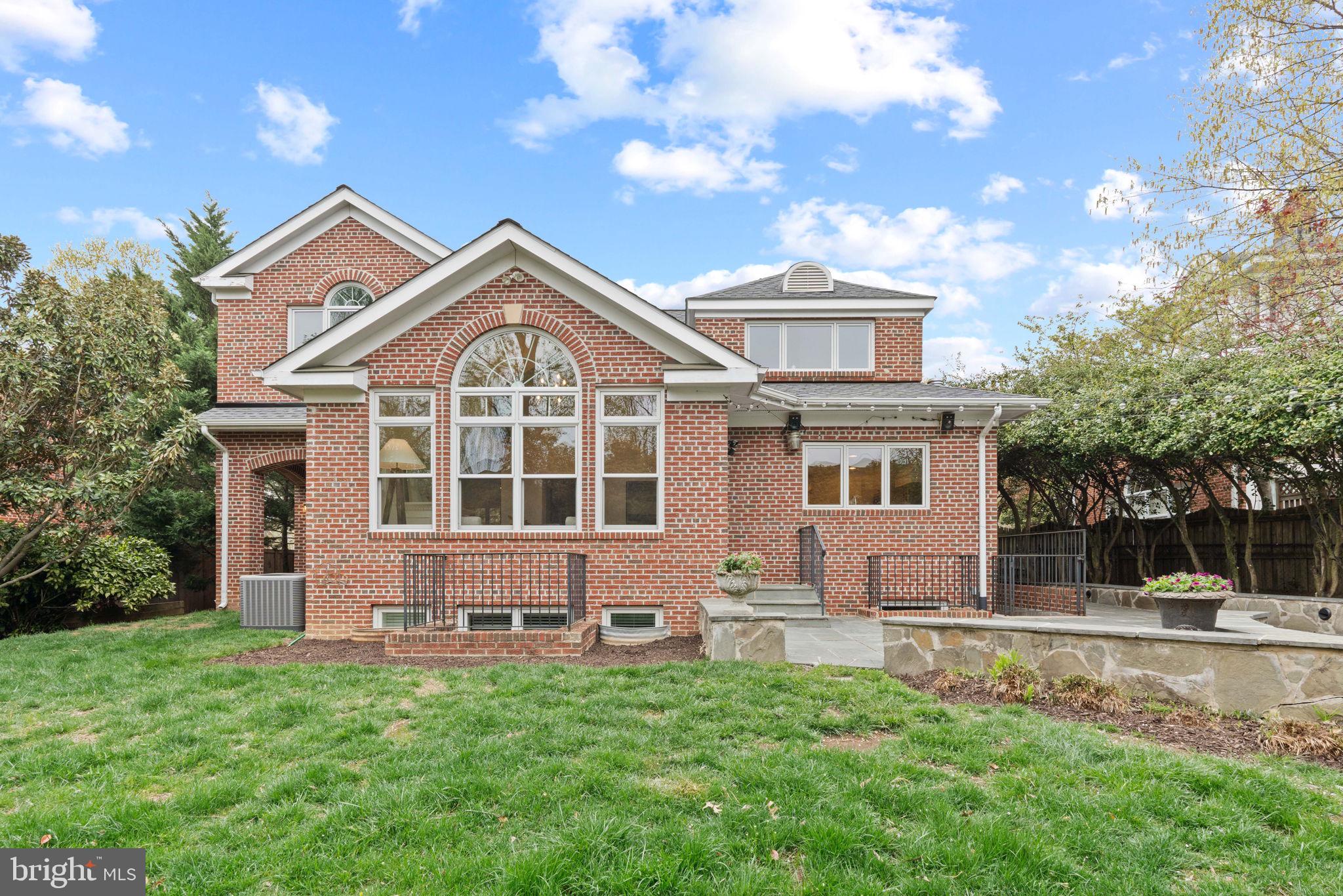 IVY HILL - Residential