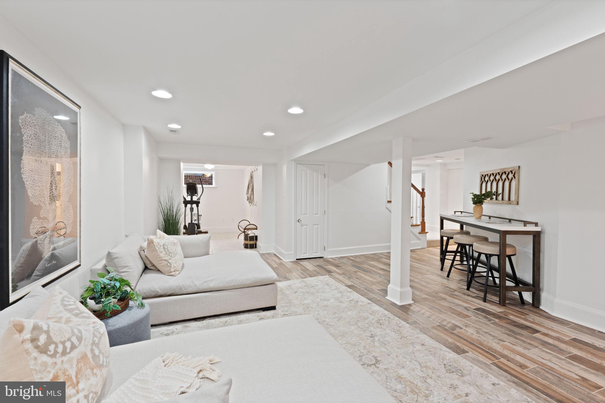 IVY HILL - Residential