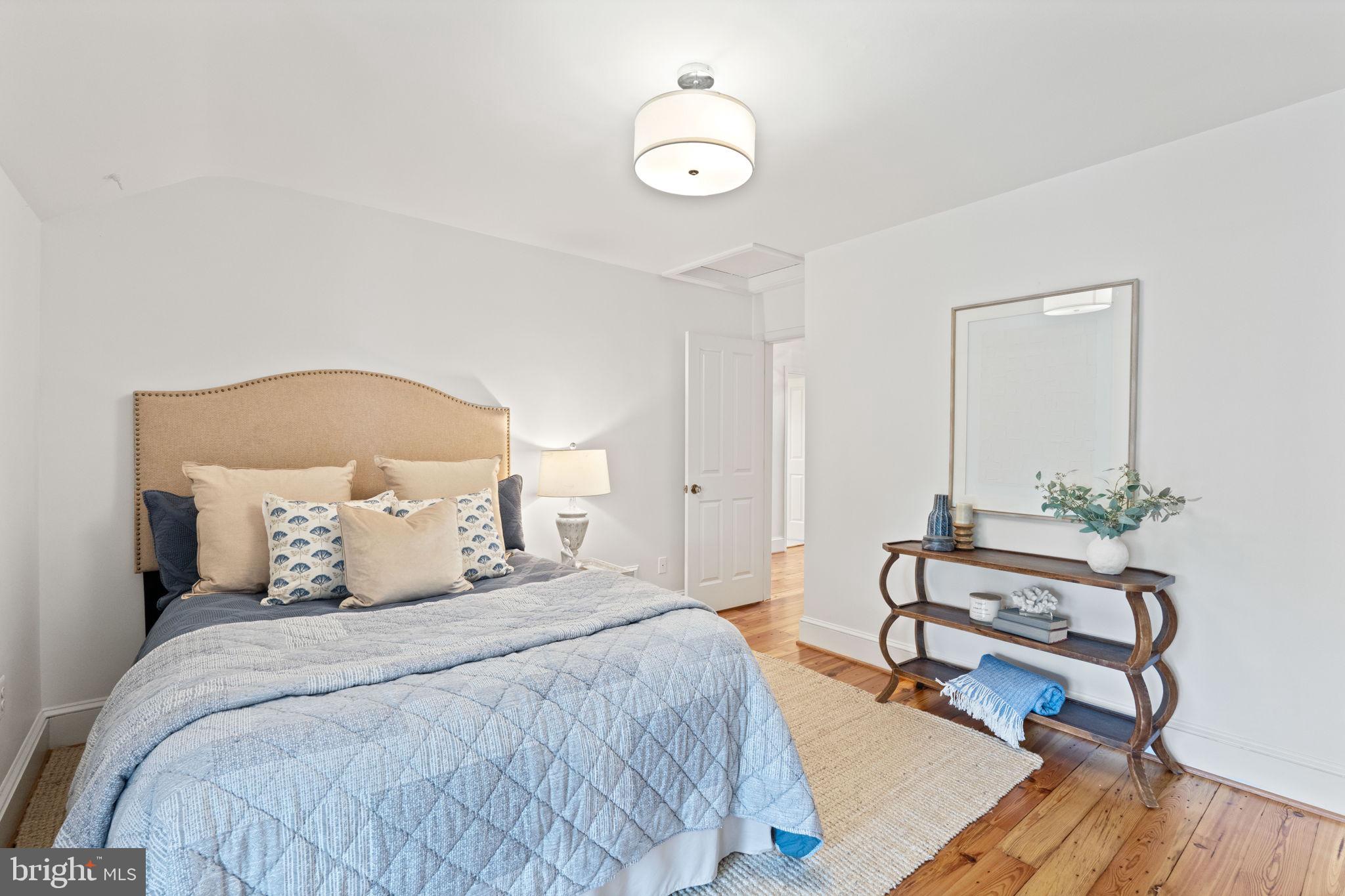 IVY HILL - Residential