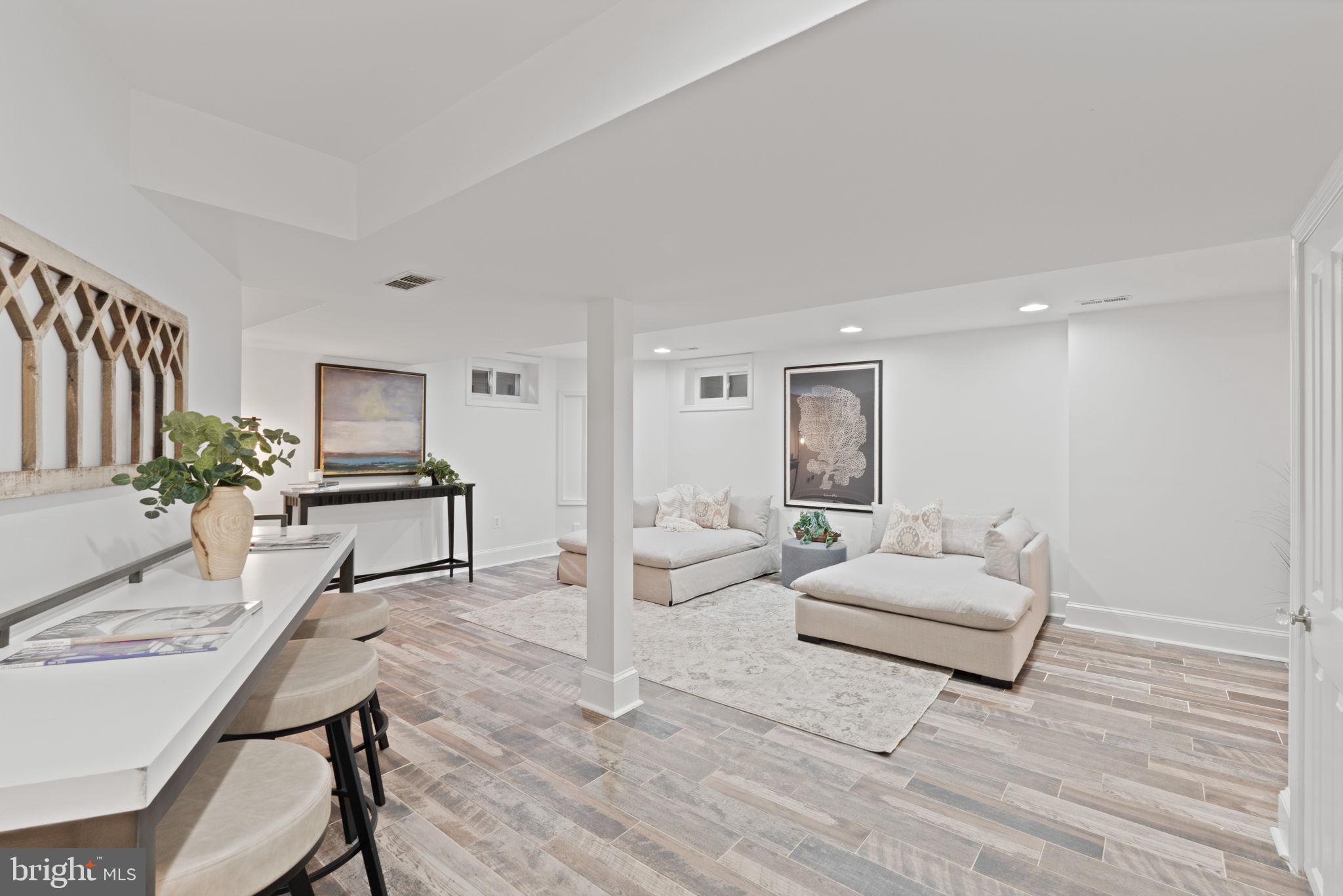 IVY HILL - Residential