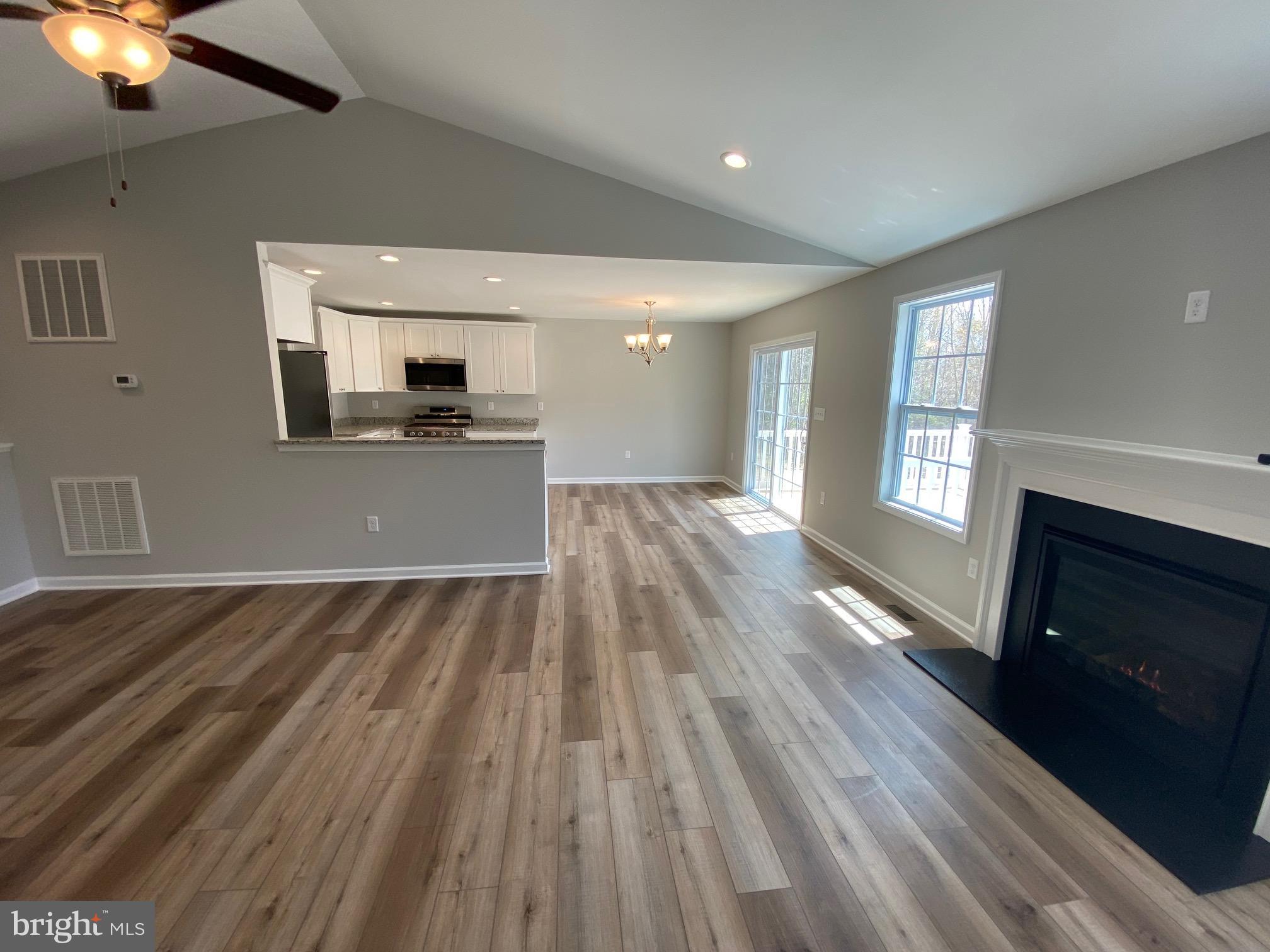 PRENTISS POINT - Residential