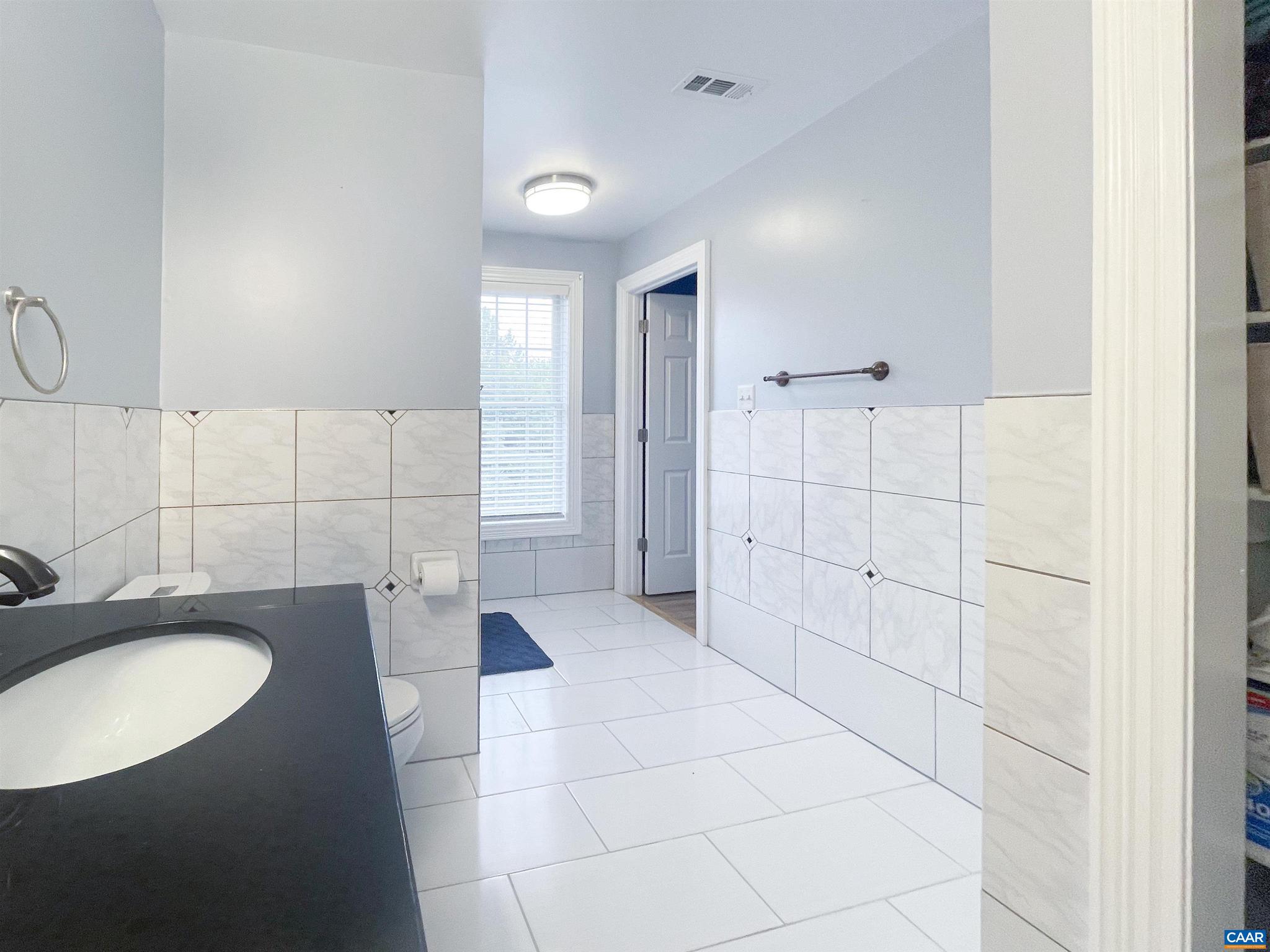 FOX CHASE - Residential