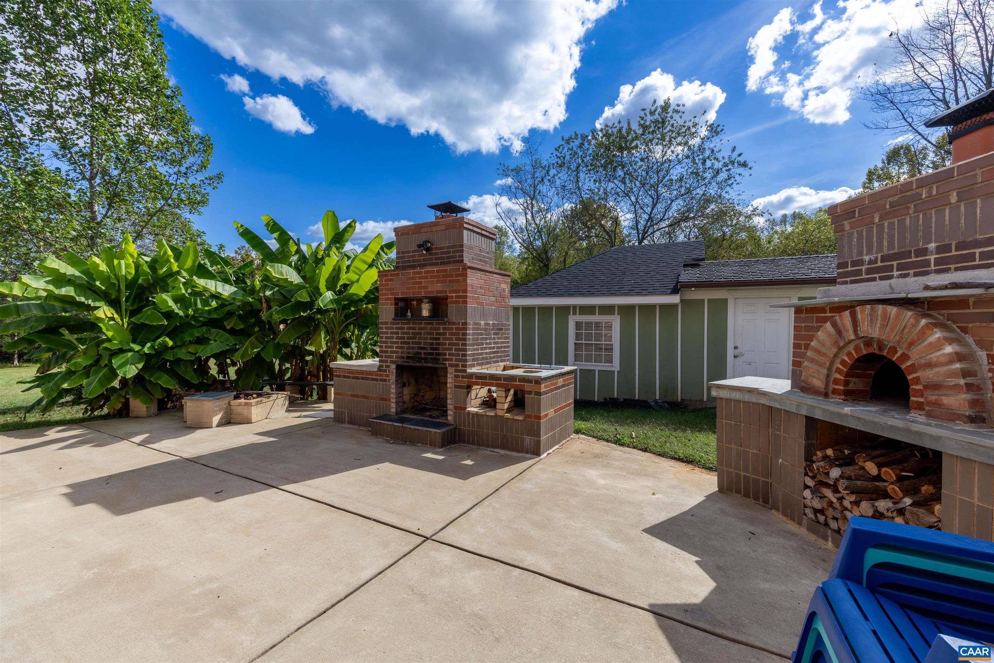 FOX CHASE - Residential