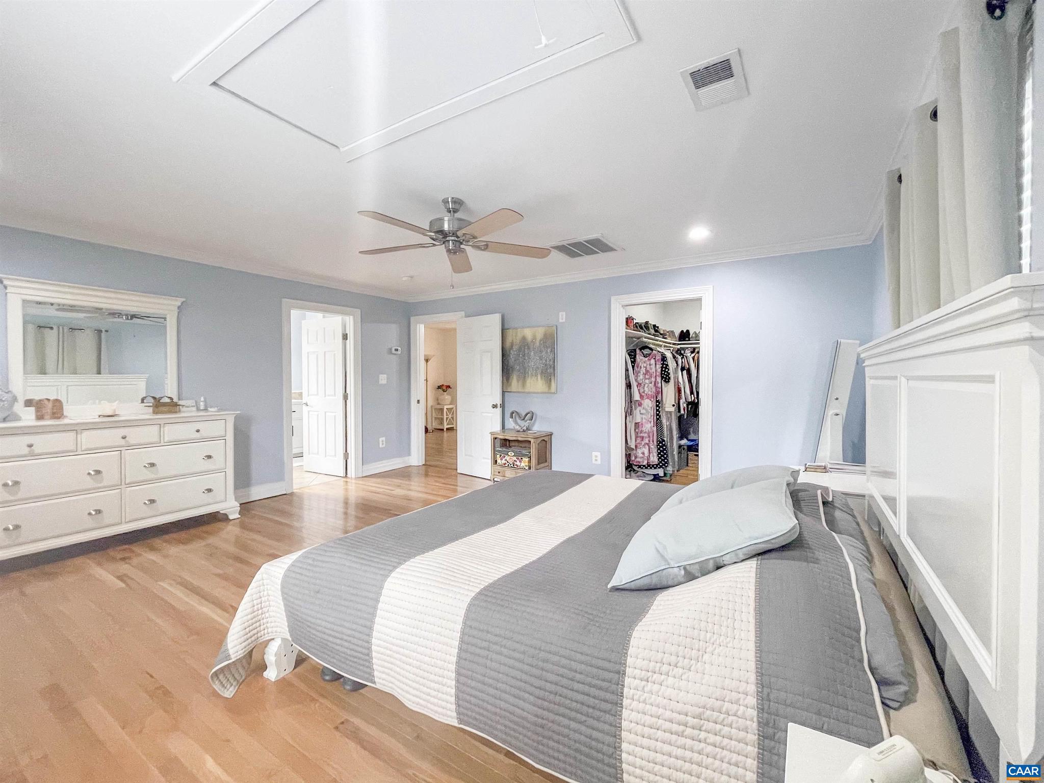 FOX CHASE - Residential