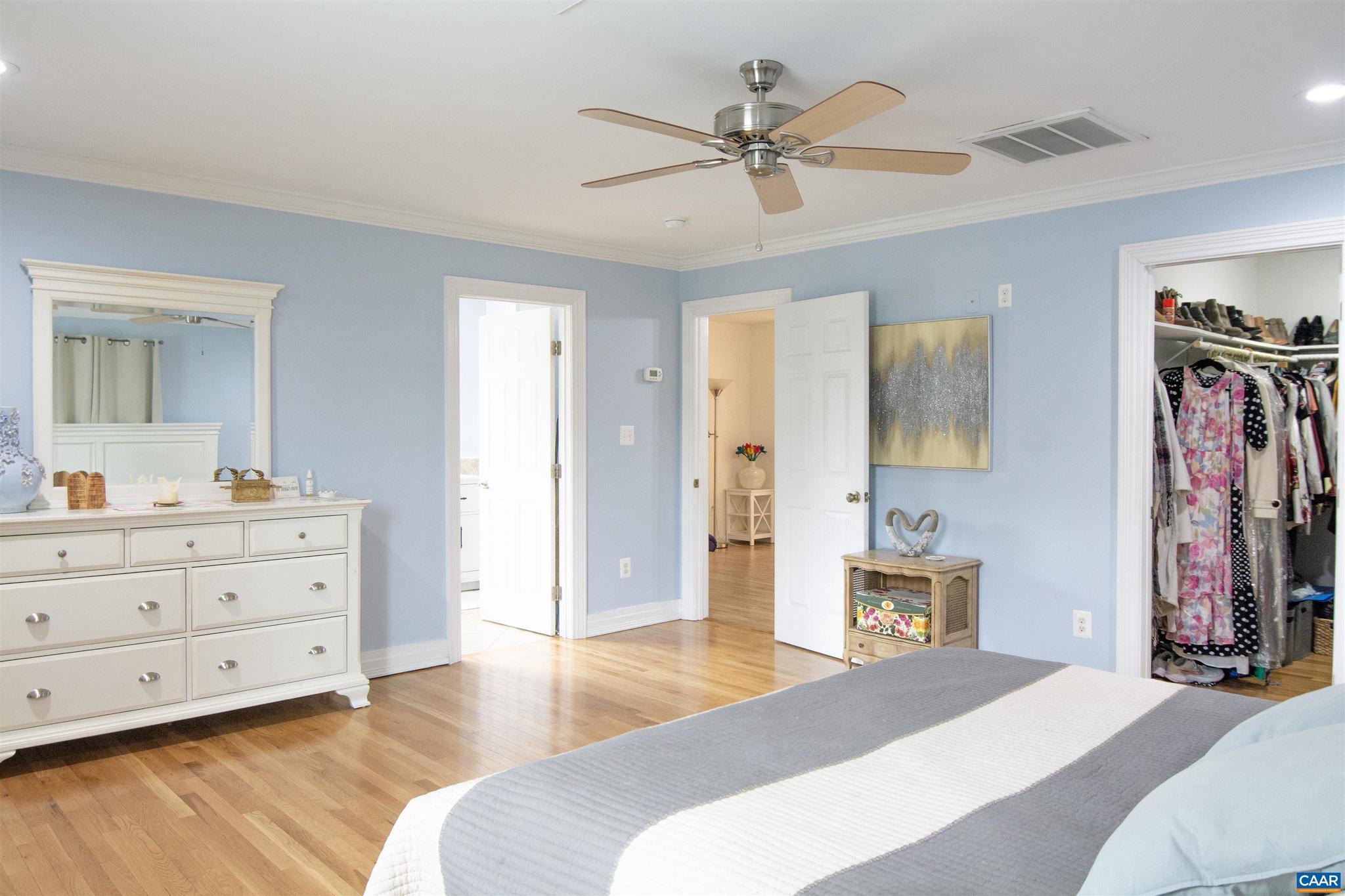 FOX CHASE - Residential