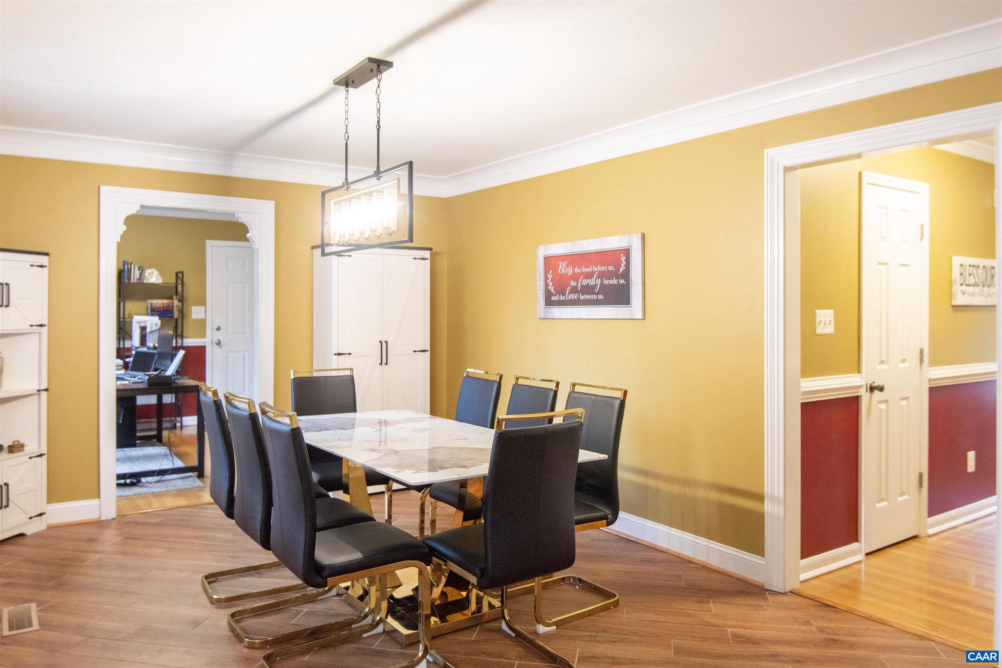 FOX CHASE - Residential