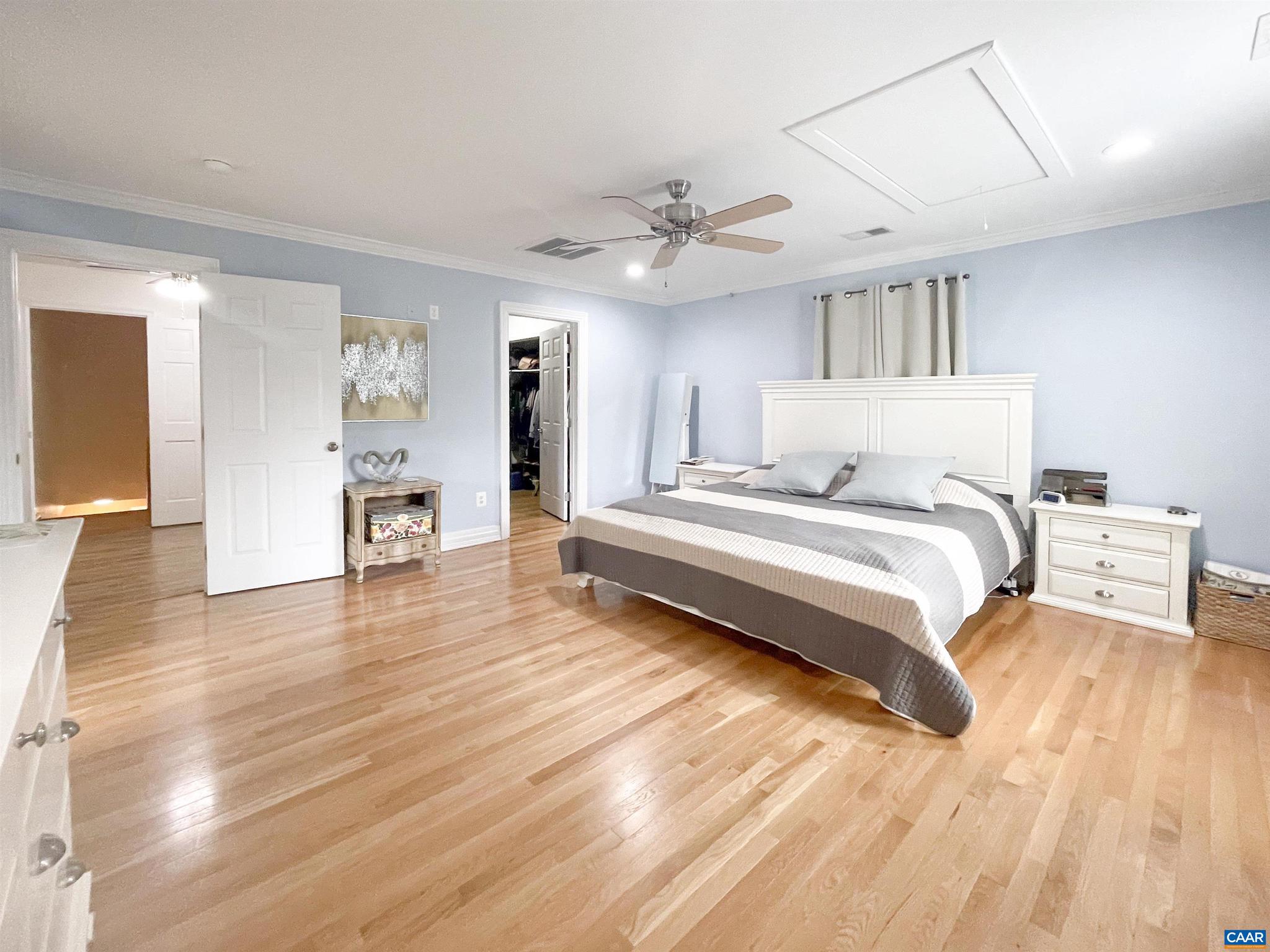 FOX CHASE - Residential