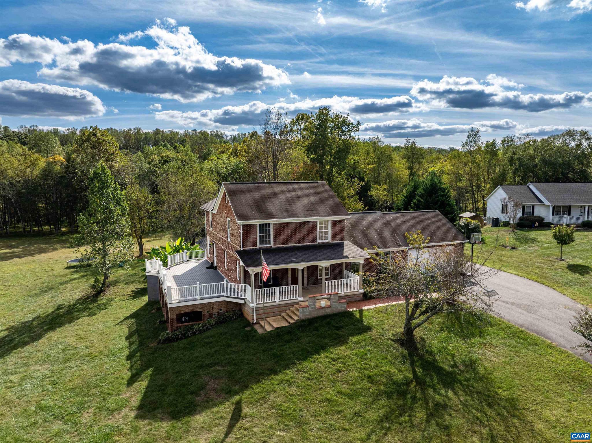 FOX CHASE - Residential