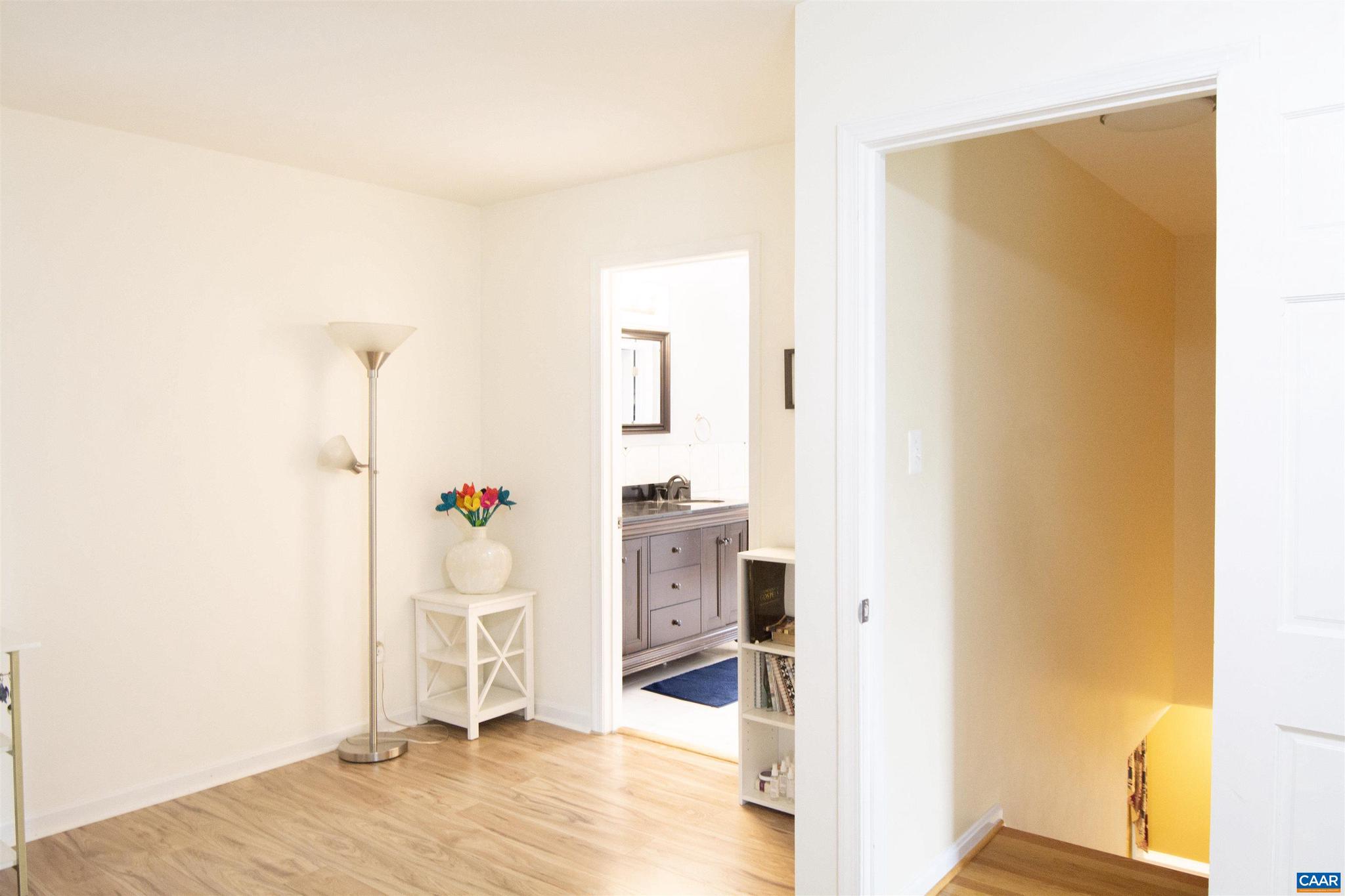 FOX CHASE - Residential