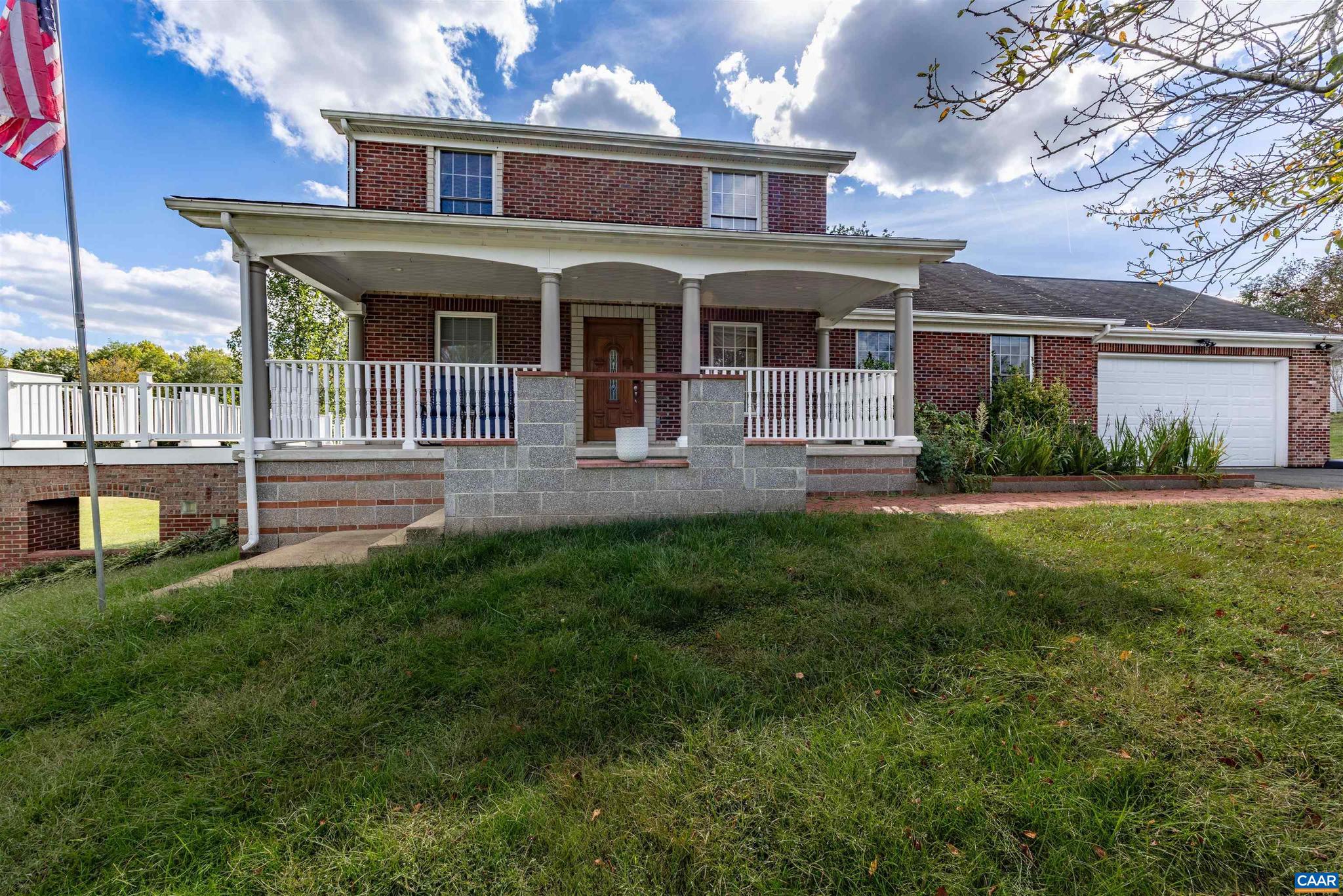 15760 FOX CHASE LN