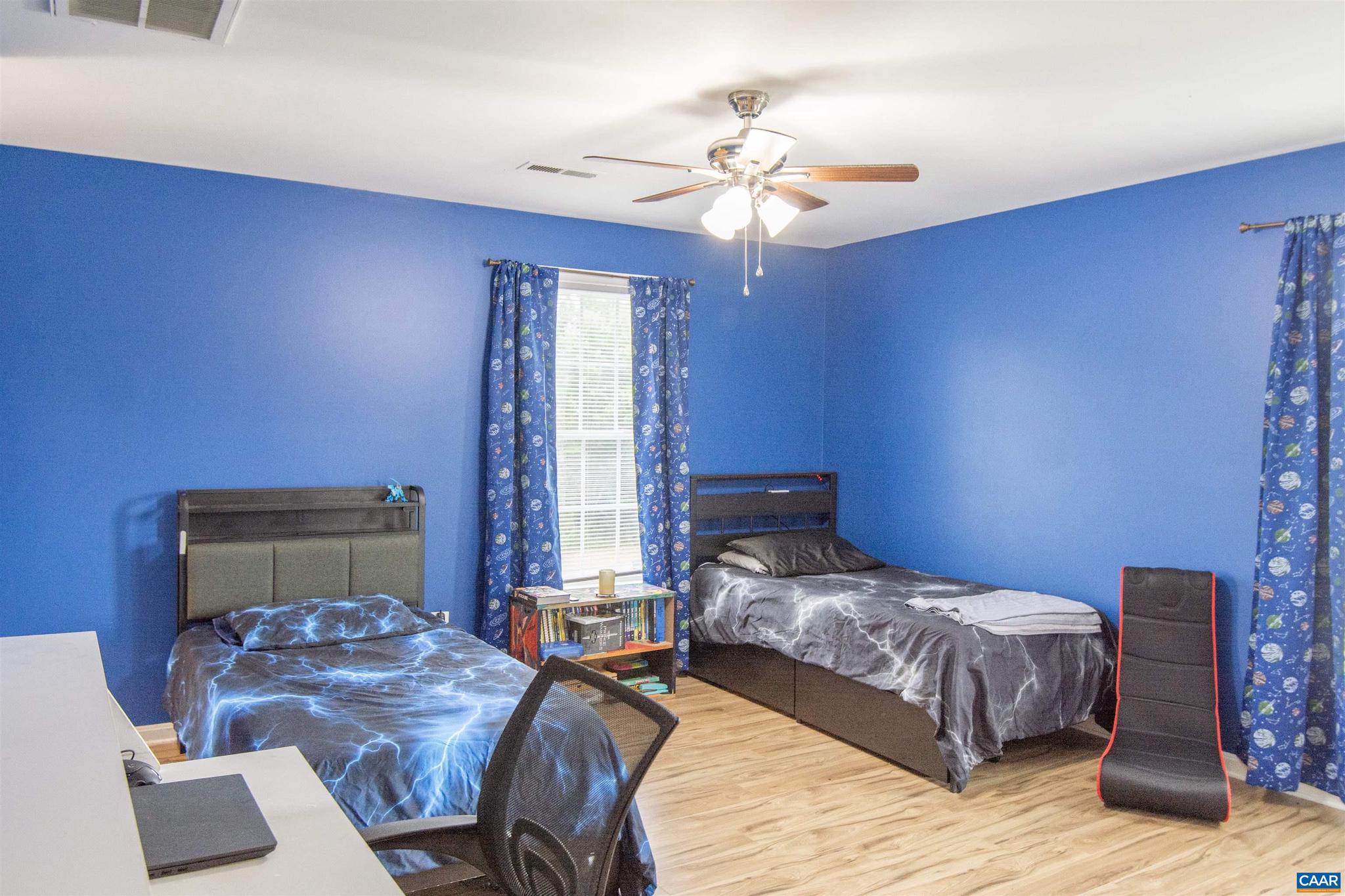 FOX CHASE - Residential