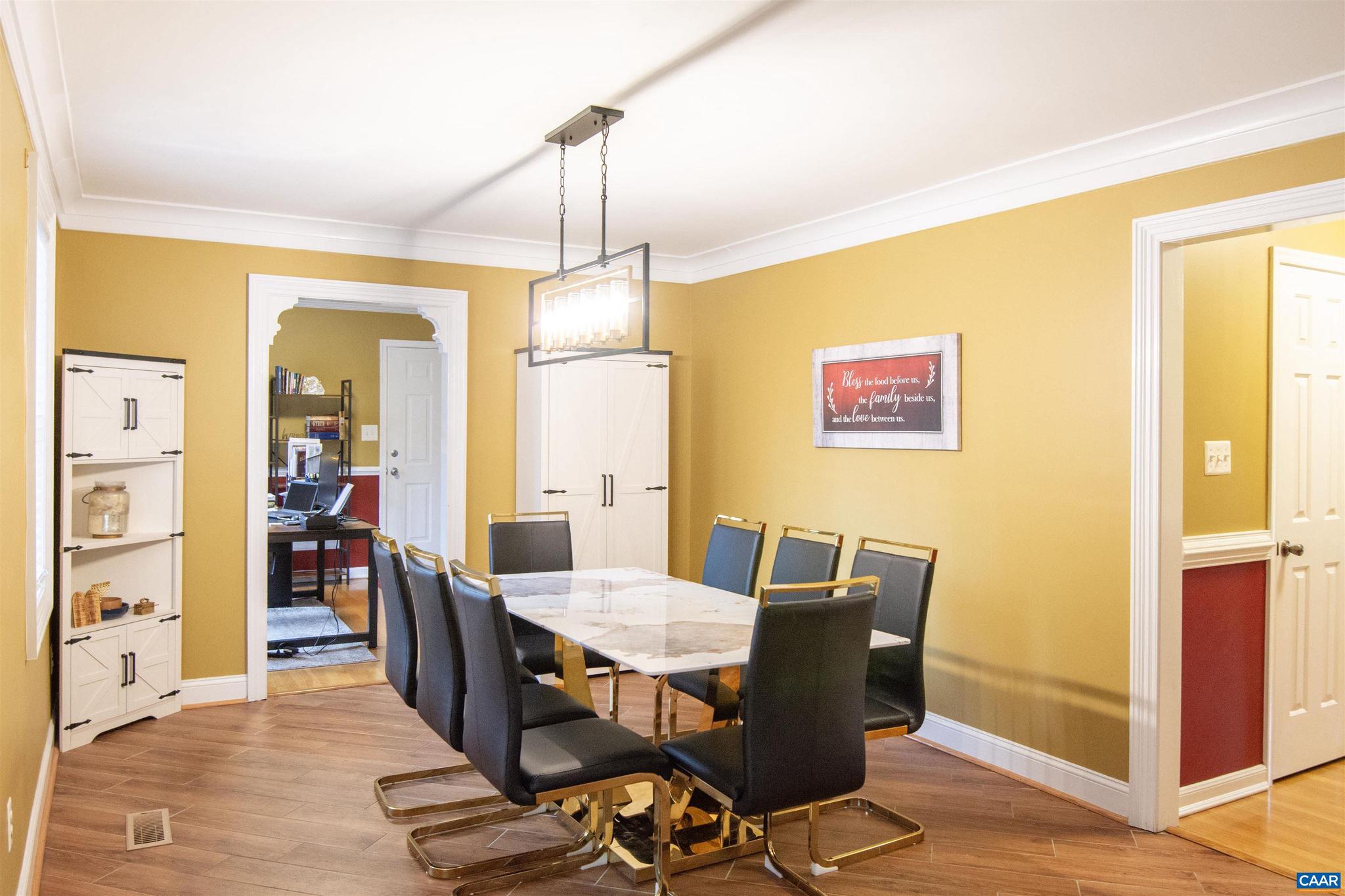 FOX CHASE - Residential