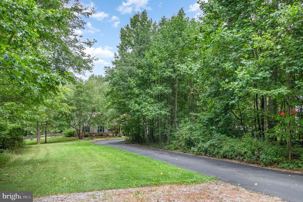 Photo of 2706 CAMP RD, MANHEIM, PA 17545 (MLS # PALA2038880)