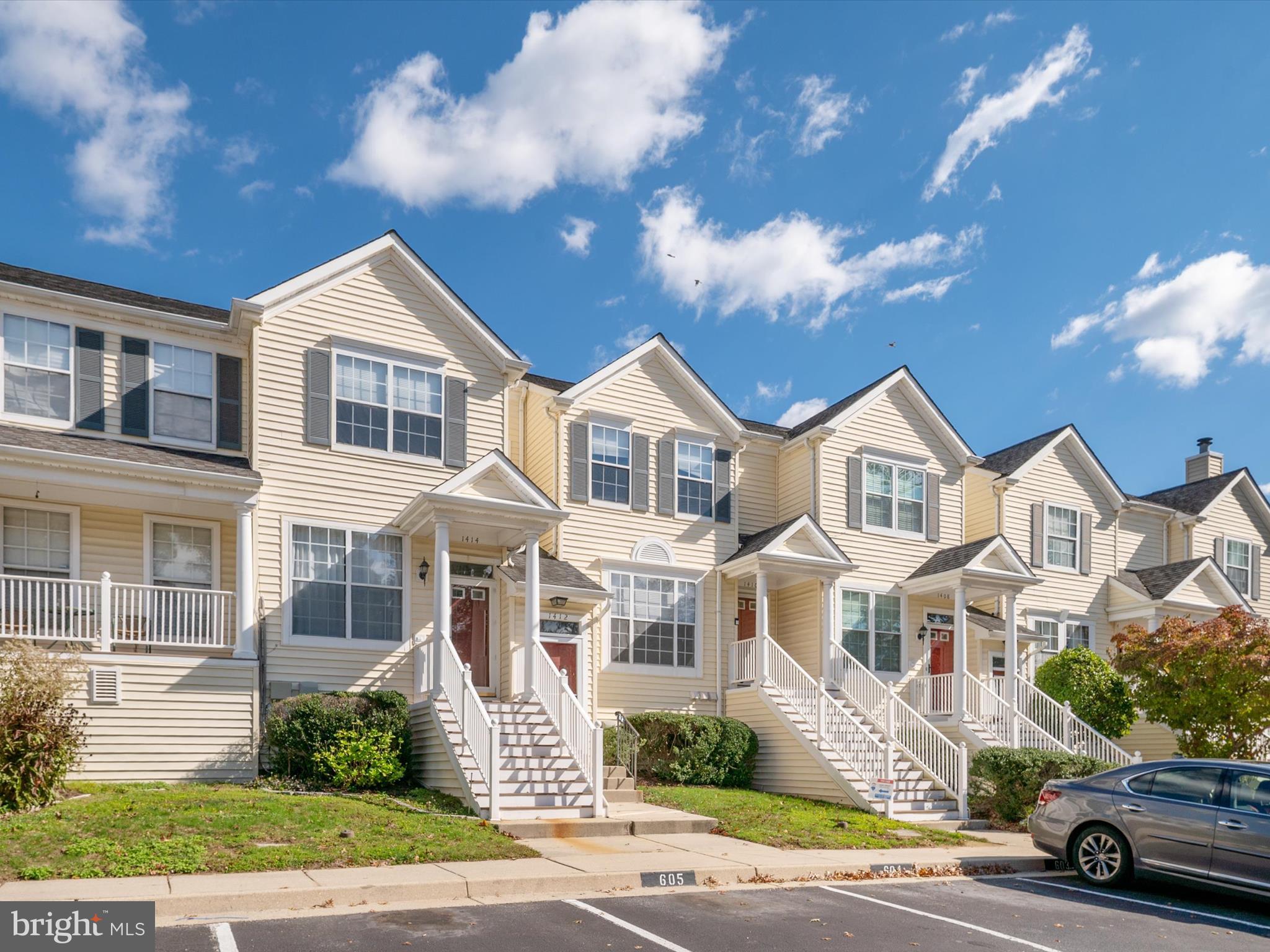 CEDAR GROVE AT CROFTON - Residential