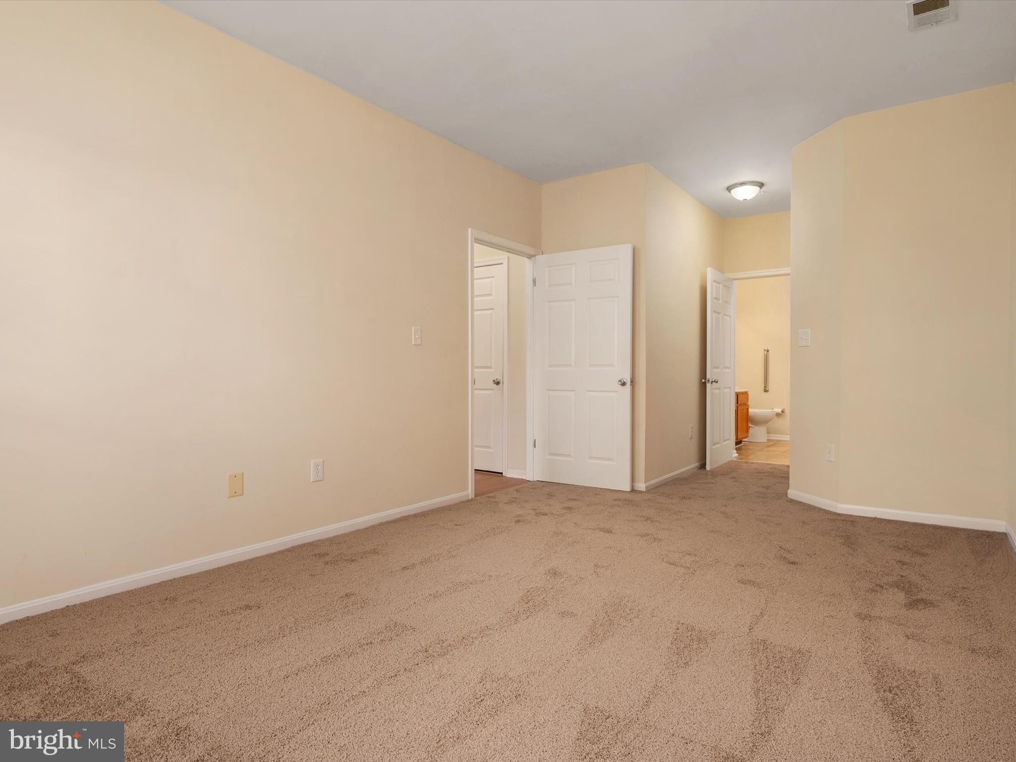 CEDAR GROVE AT CROFTON - Residential