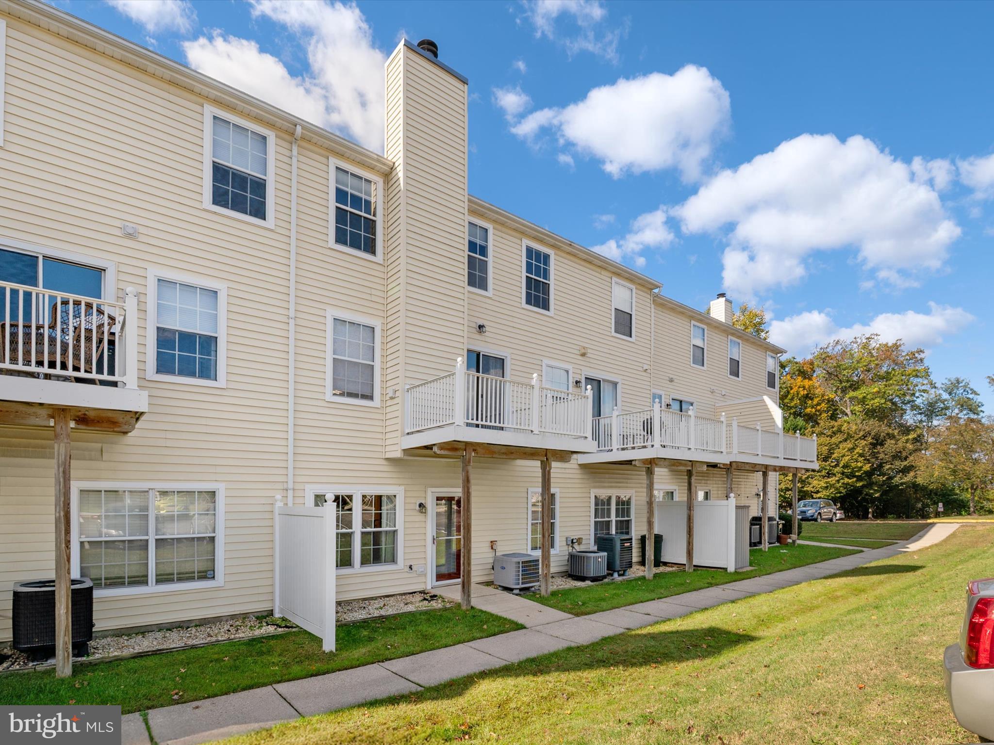 CEDAR GROVE AT CROFTON - Residential