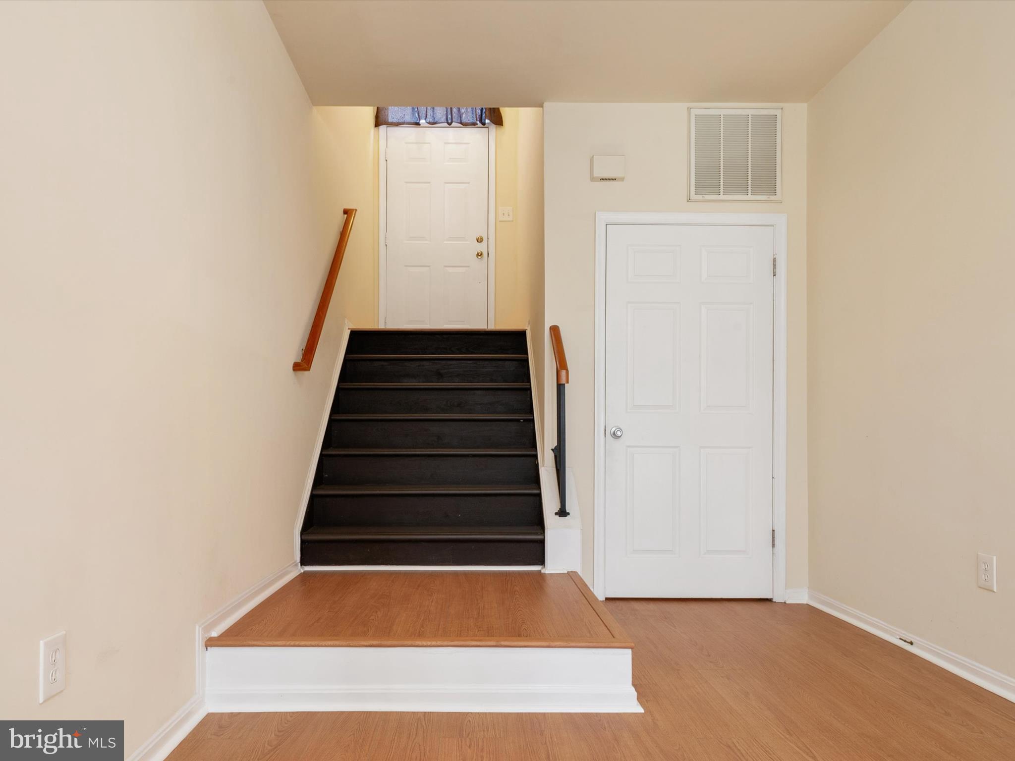 CEDAR GROVE AT CROFTON - Residential