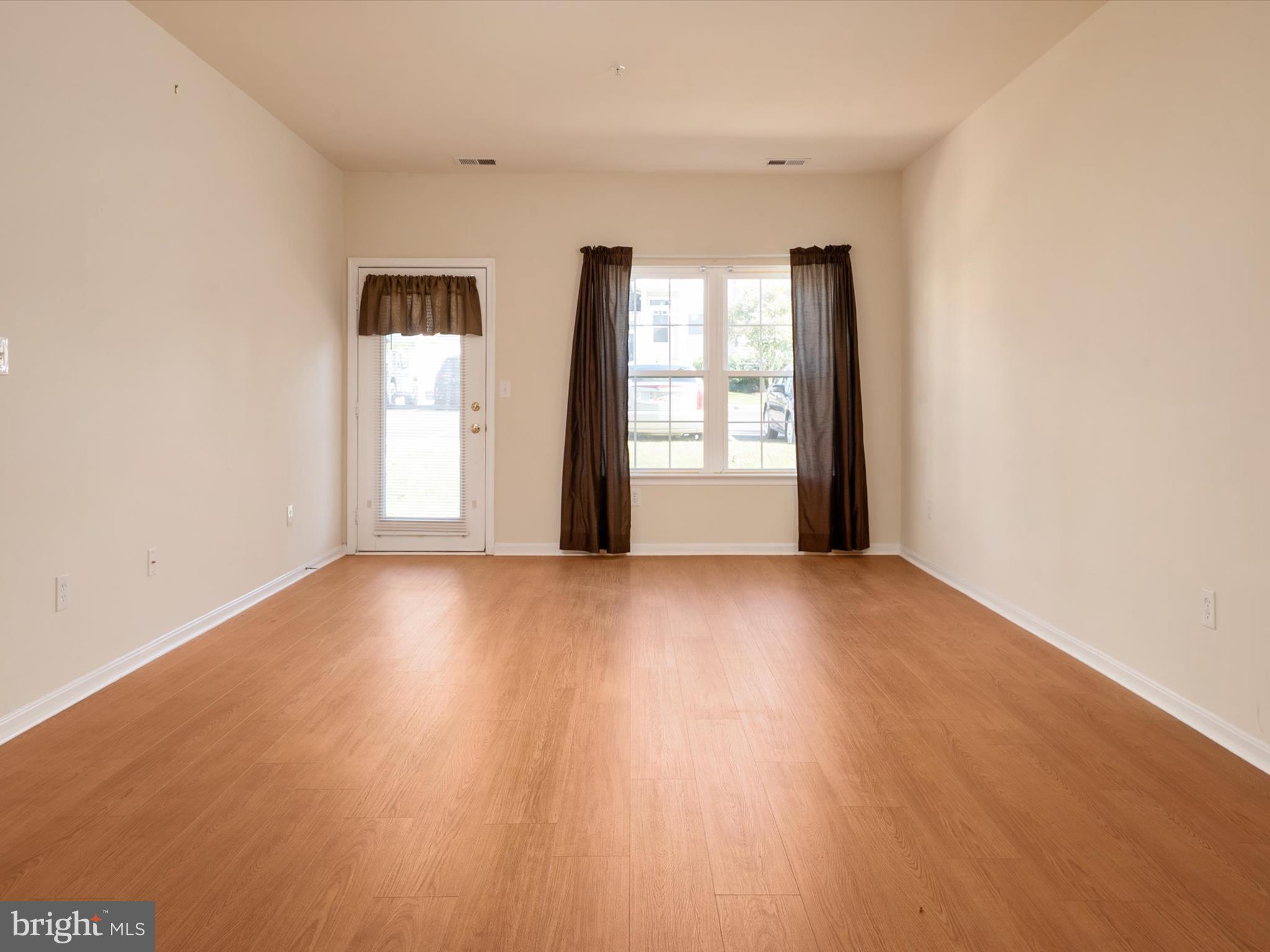 CEDAR GROVE AT CROFTON - Residential