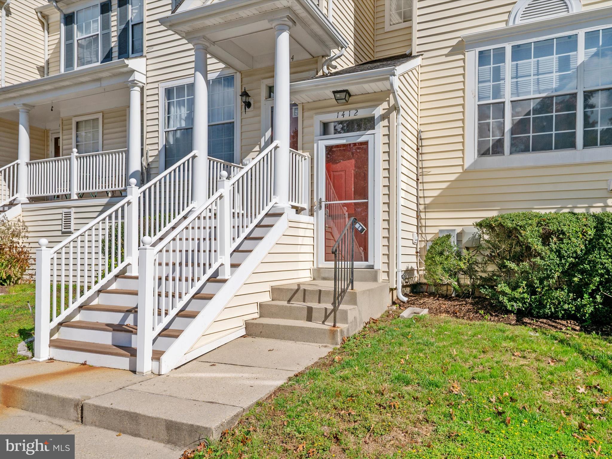 CEDAR GROVE AT CROFTON - Residential