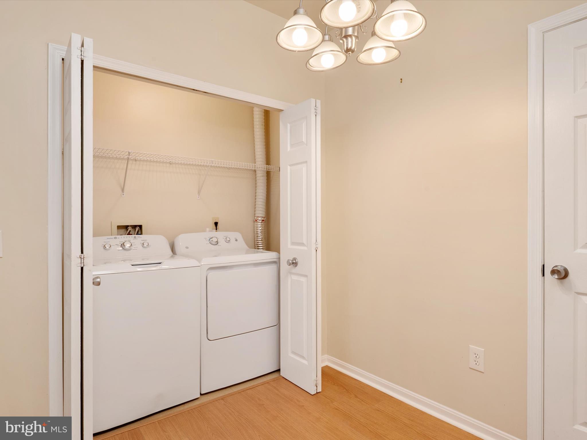 CEDAR GROVE AT CROFTON - Residential